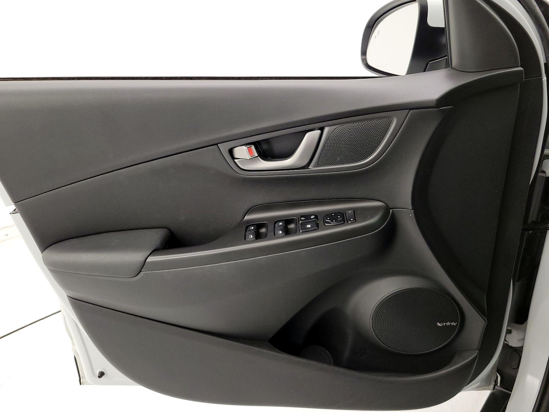 Thumbnail: 2020 Hyundai Kona - 12