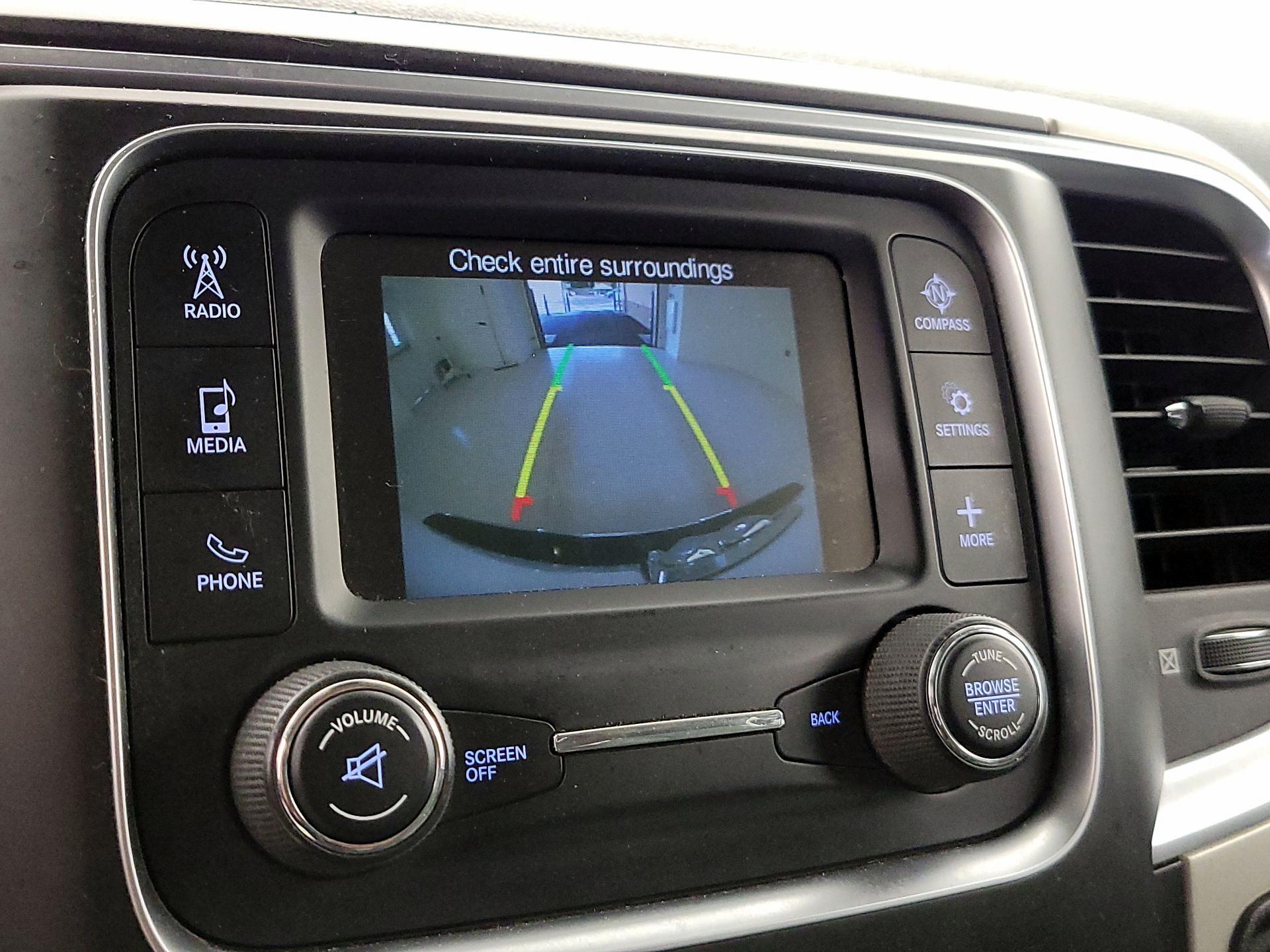 Thumbnail: 2020 RAM 1500 Classic - 14