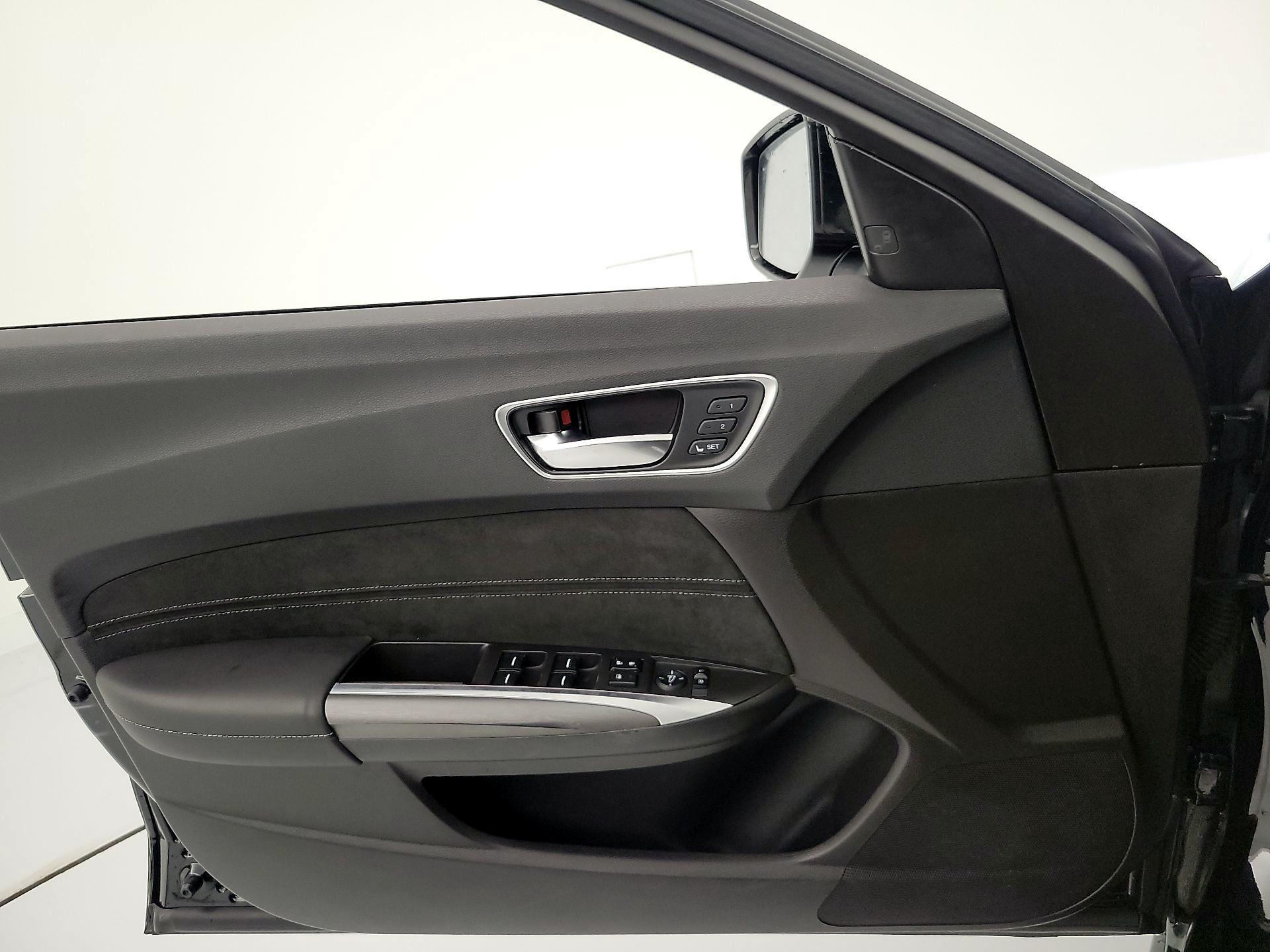 Thumbnail: 2020 Acura TLX - 12