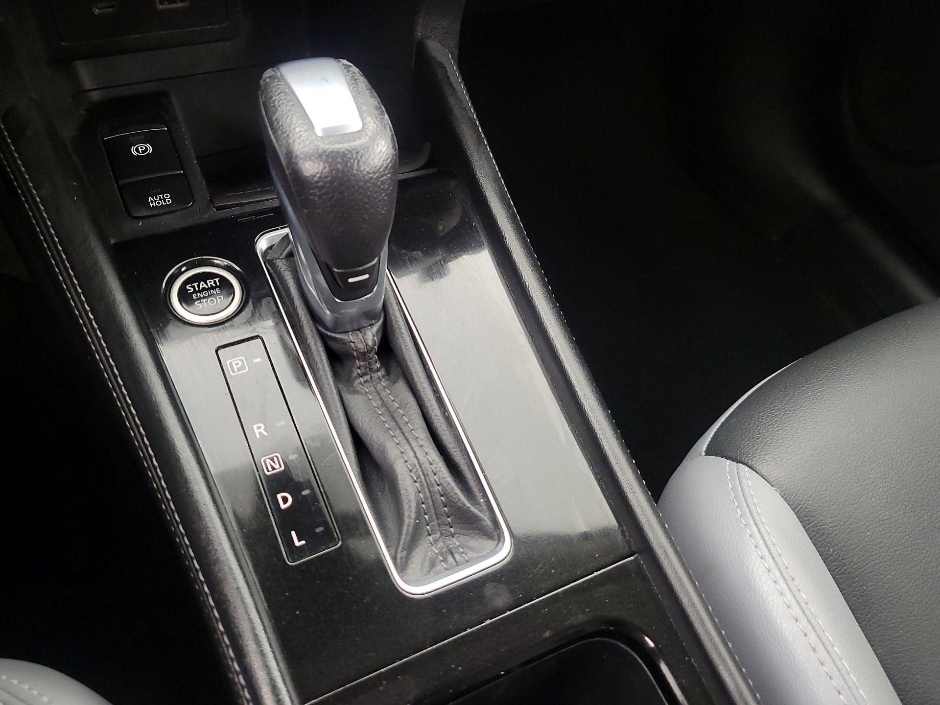 Thumbnail: 2021 Nissan Kicks - 17