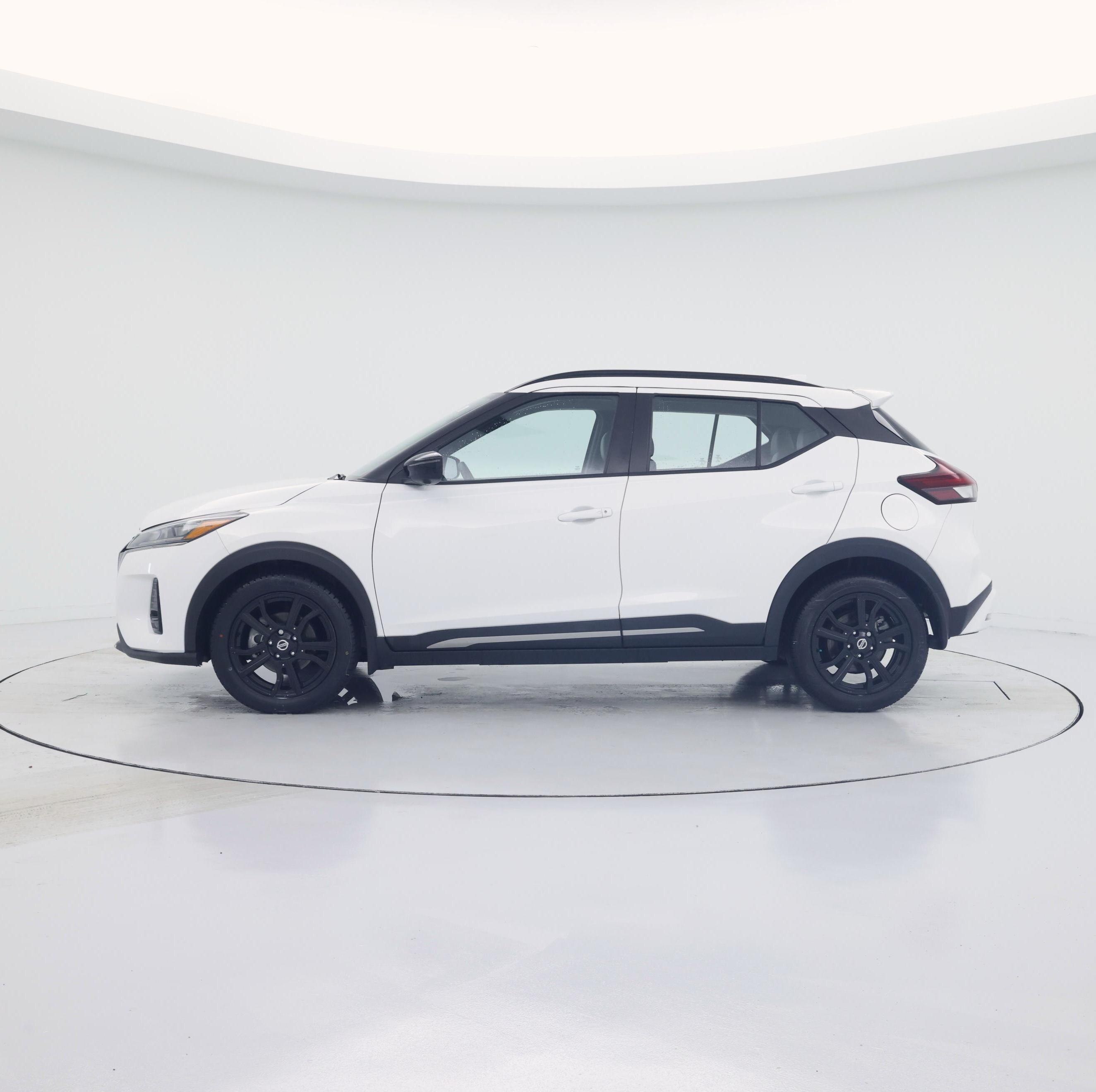 Thumbnail: 2021 Nissan Kicks - 3