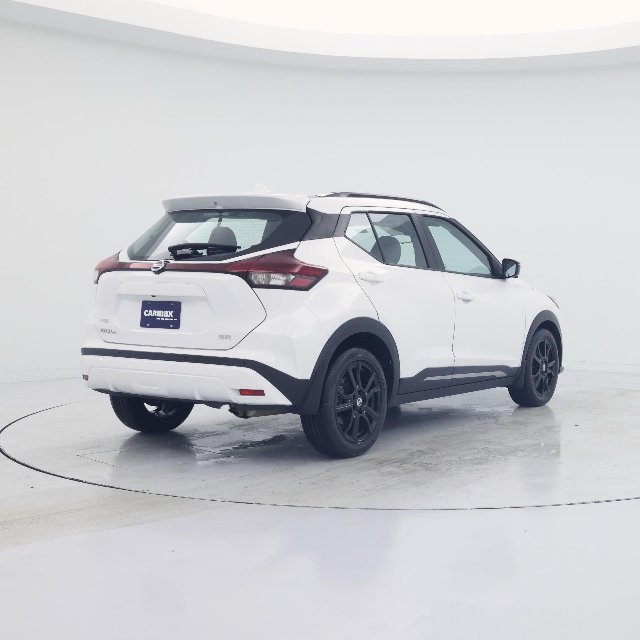 Thumbnail: 2021 Nissan Kicks - 8