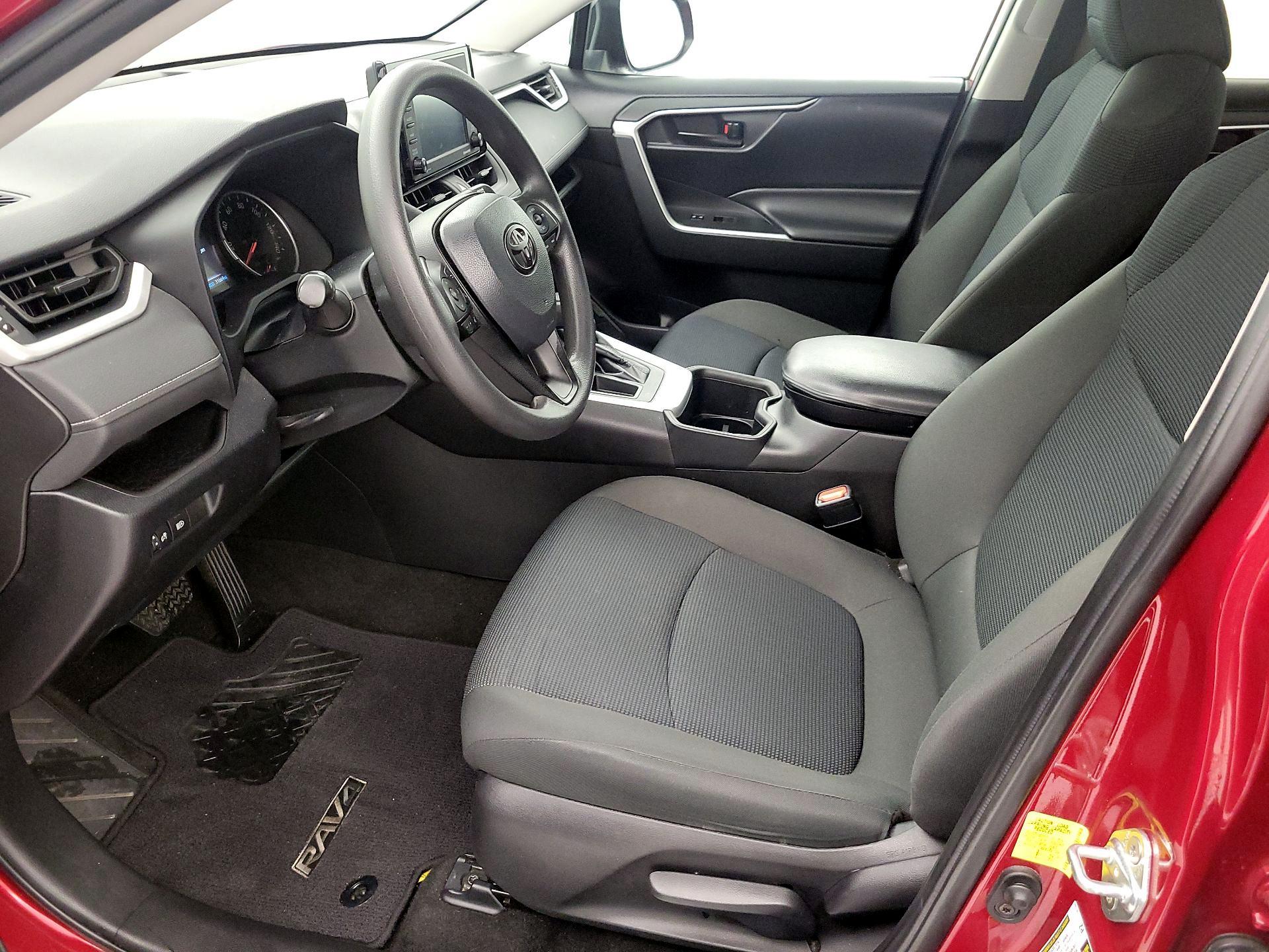 Thumbnail: 2022 Toyota RAV4 - 11