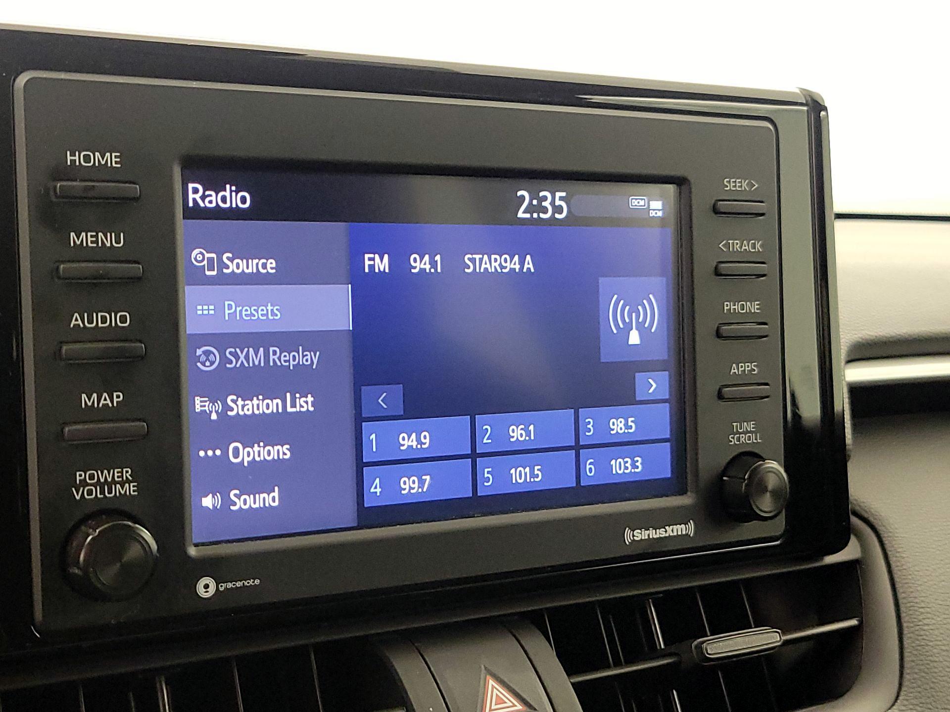 Thumbnail: 2022 Toyota RAV4 - 15