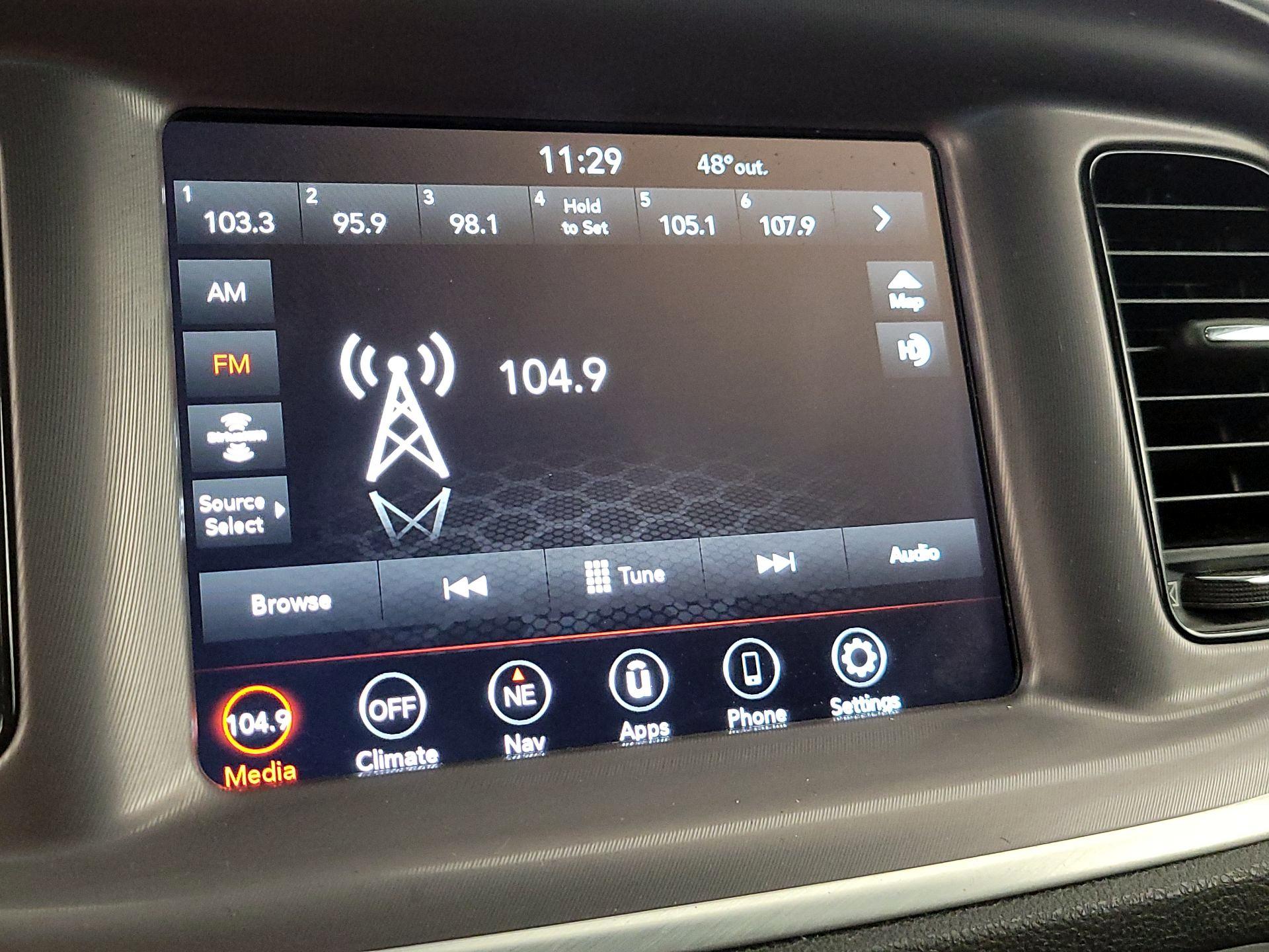 Thumbnail: 2022 Dodge Charger - 16