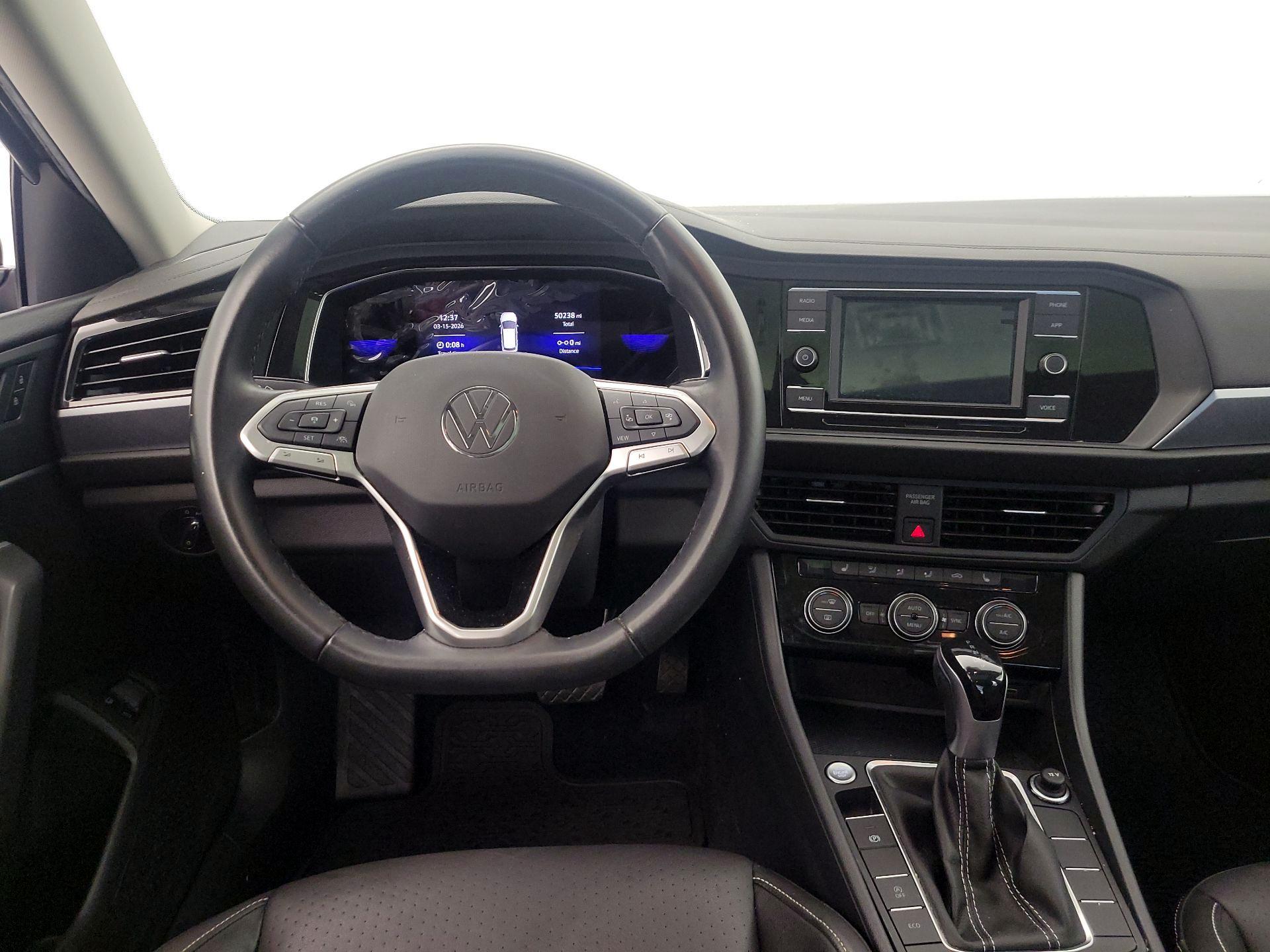 Thumbnail: 2023 Volkswagen Jetta - 10