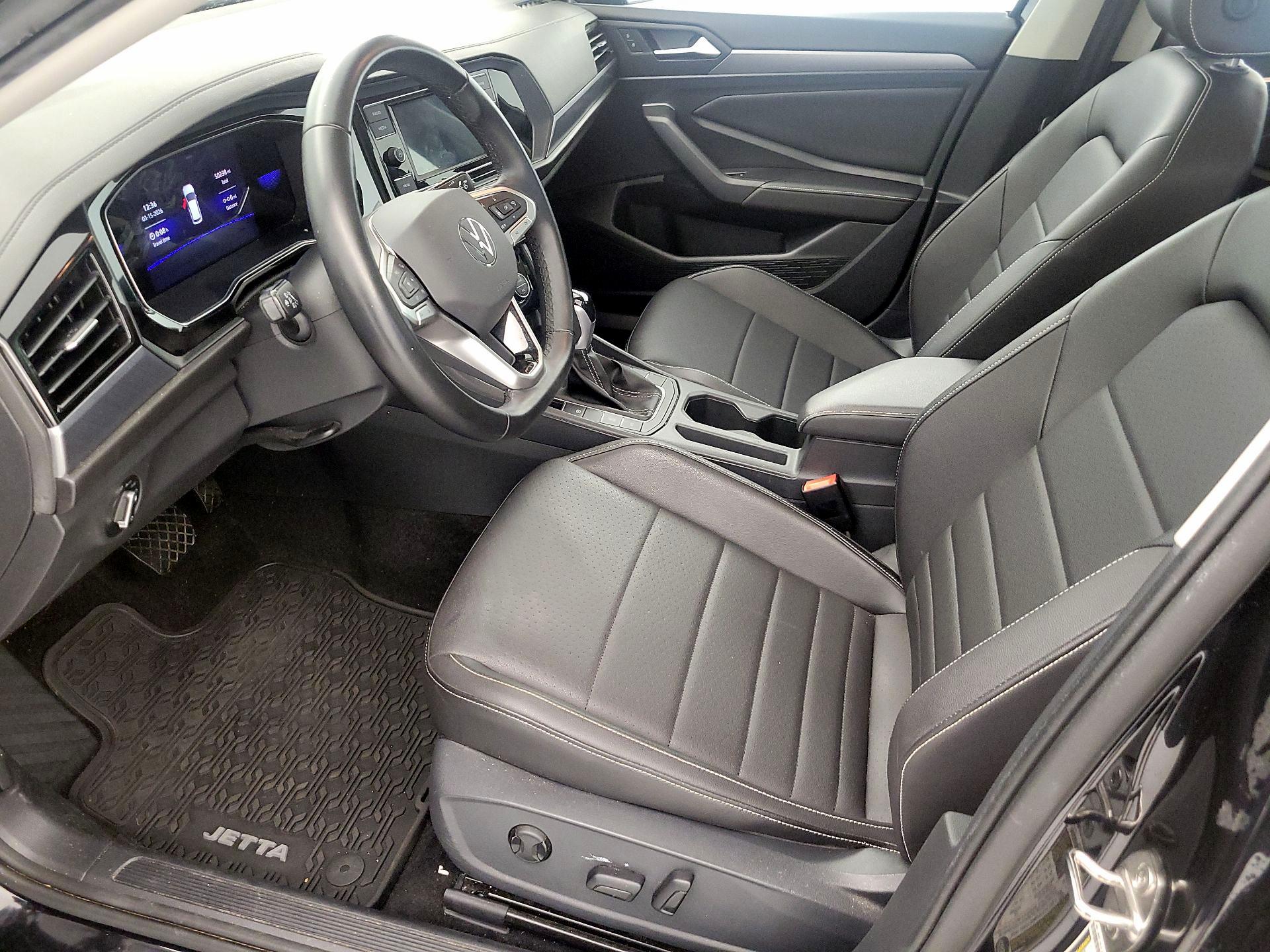 Thumbnail: 2023 Volkswagen Jetta - 11