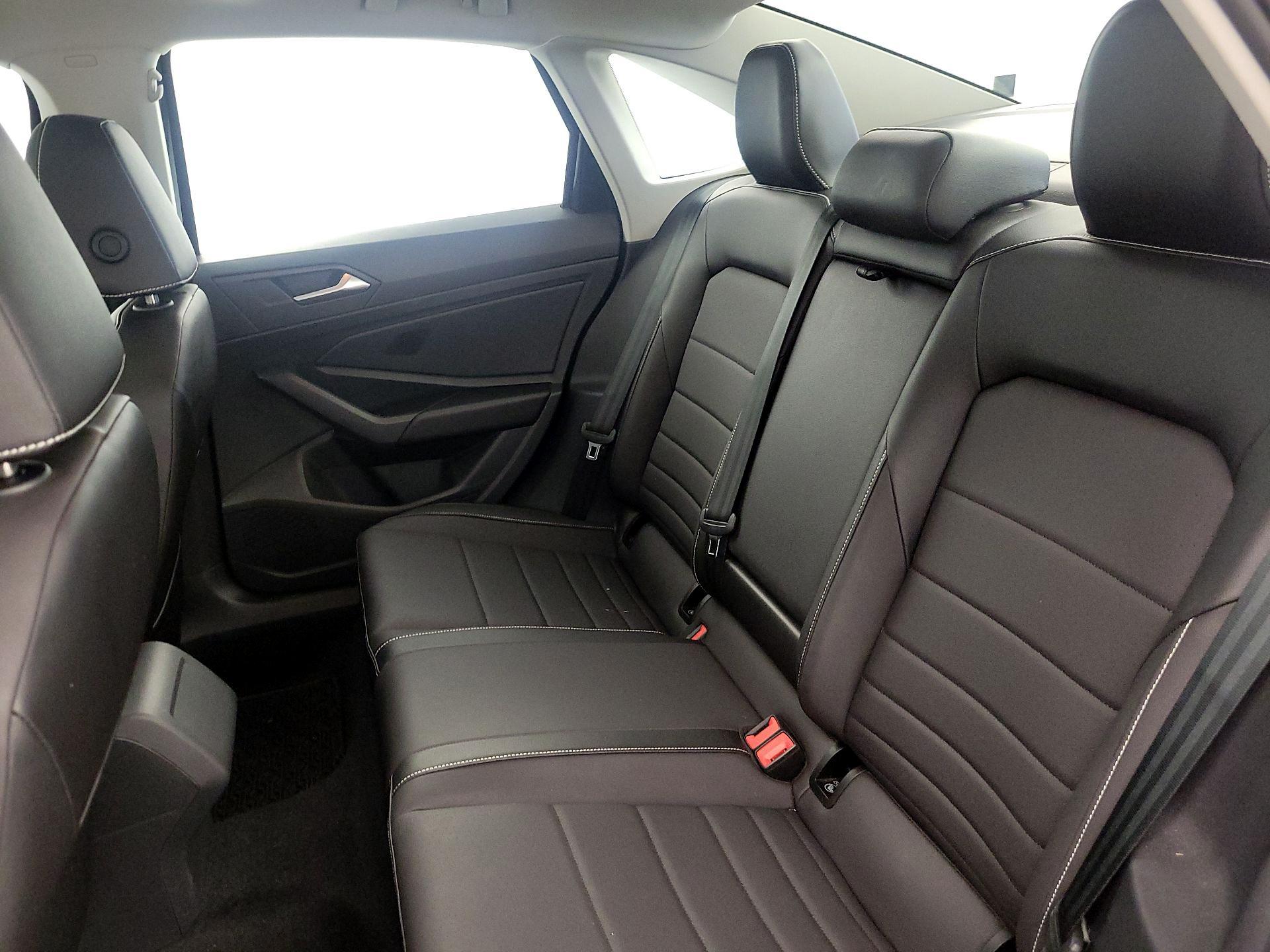 Thumbnail: 2023 Volkswagen Jetta - 20