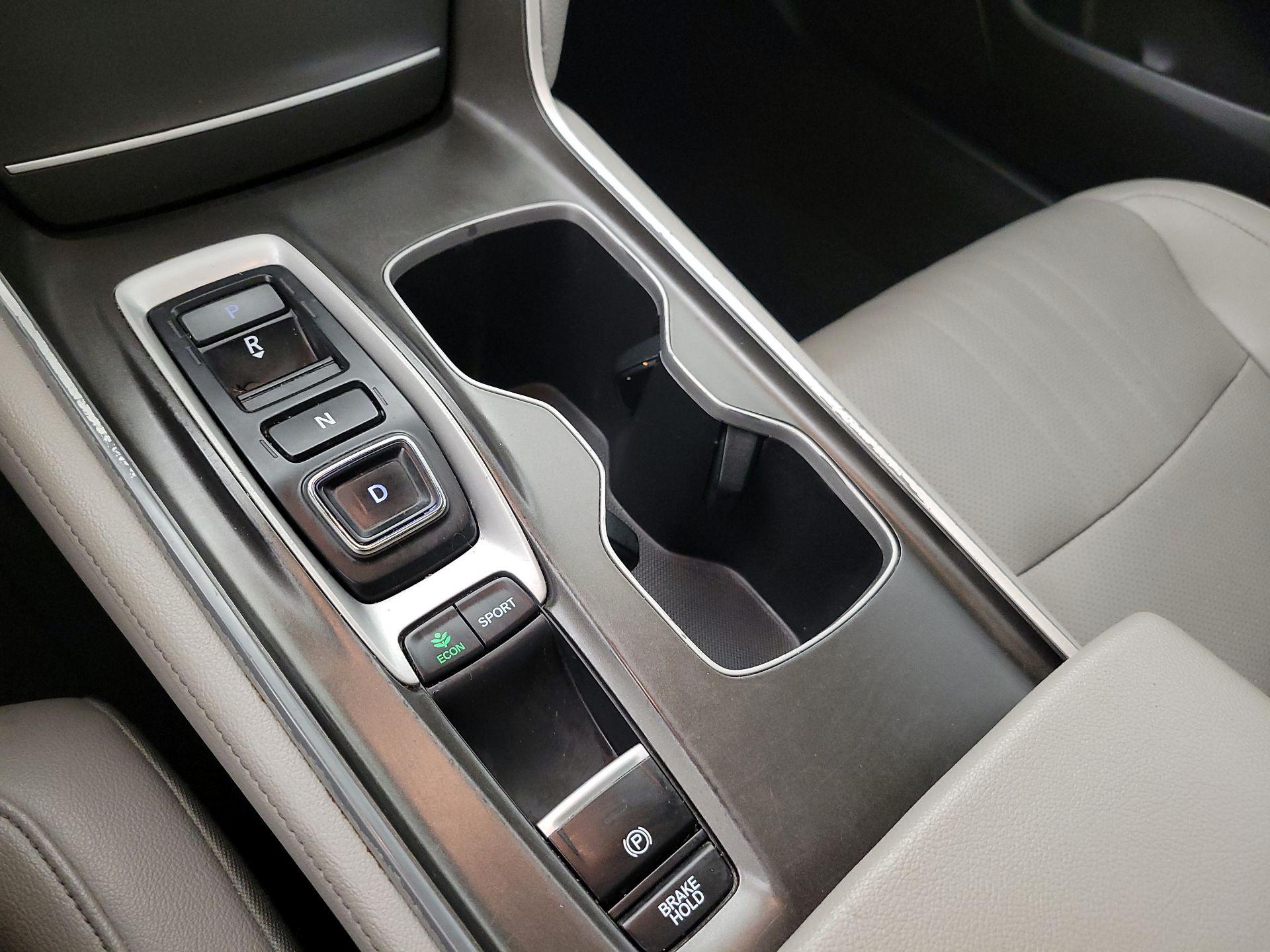 Thumbnail: 2019 Honda Accord - 18