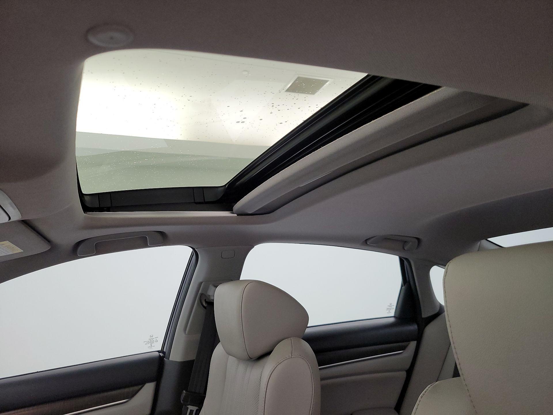 Thumbnail: 2019 Honda Accord - 20