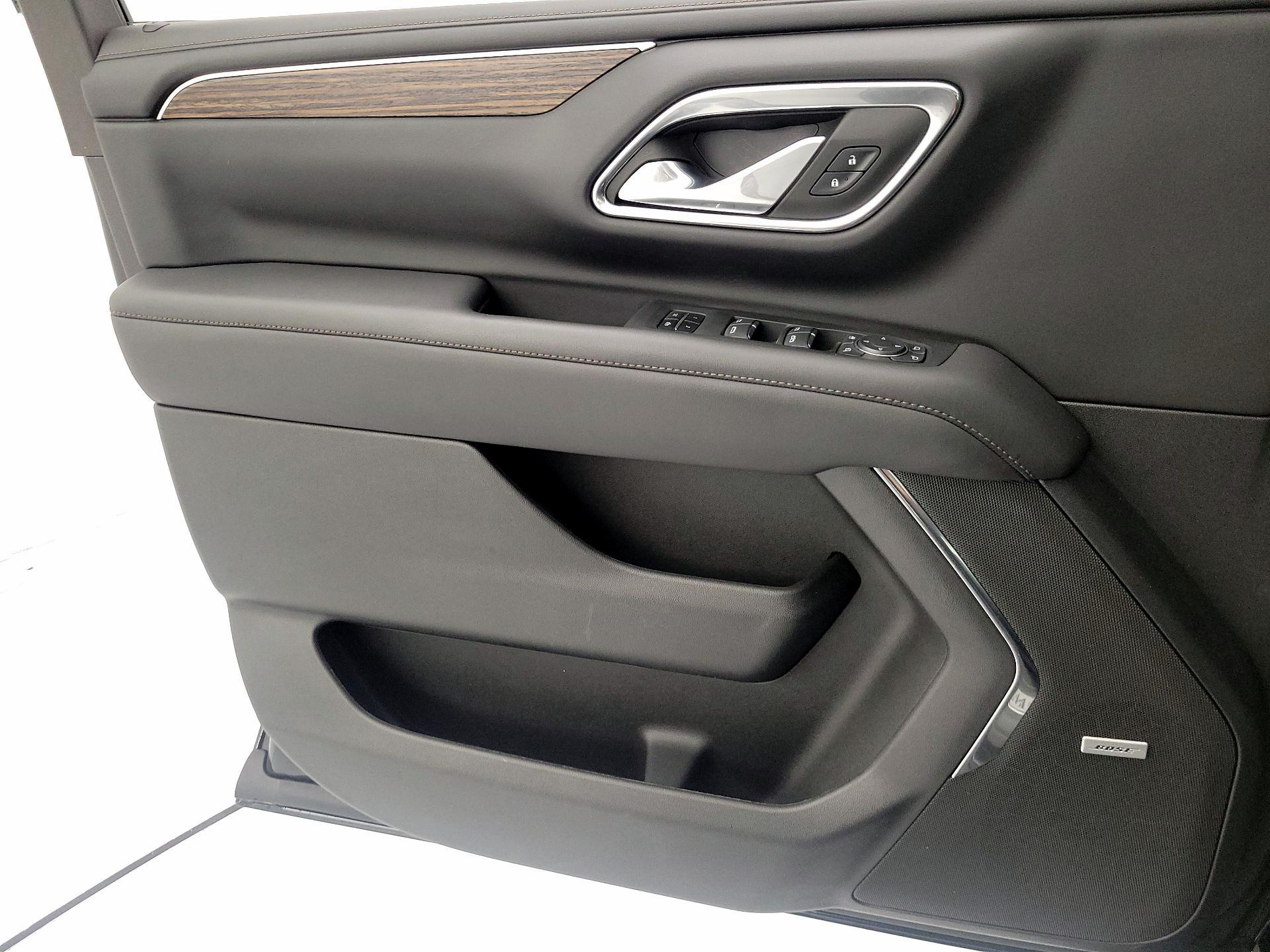 Thumbnail: 2023 Chevrolet Tahoe - 12