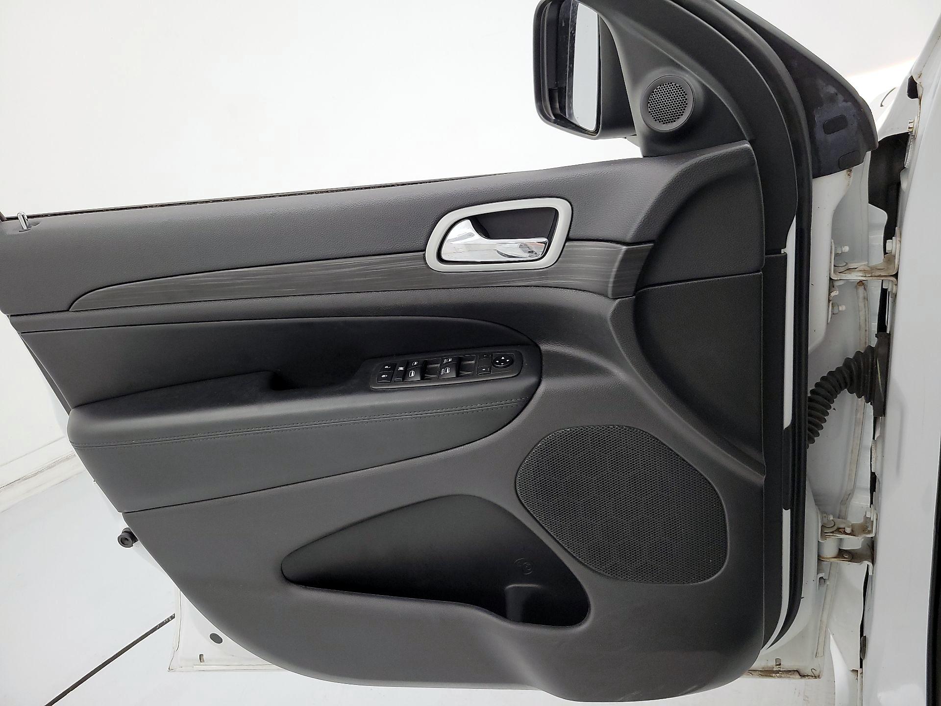 Thumbnail: 2021 Jeep Grand Cherokee - 12