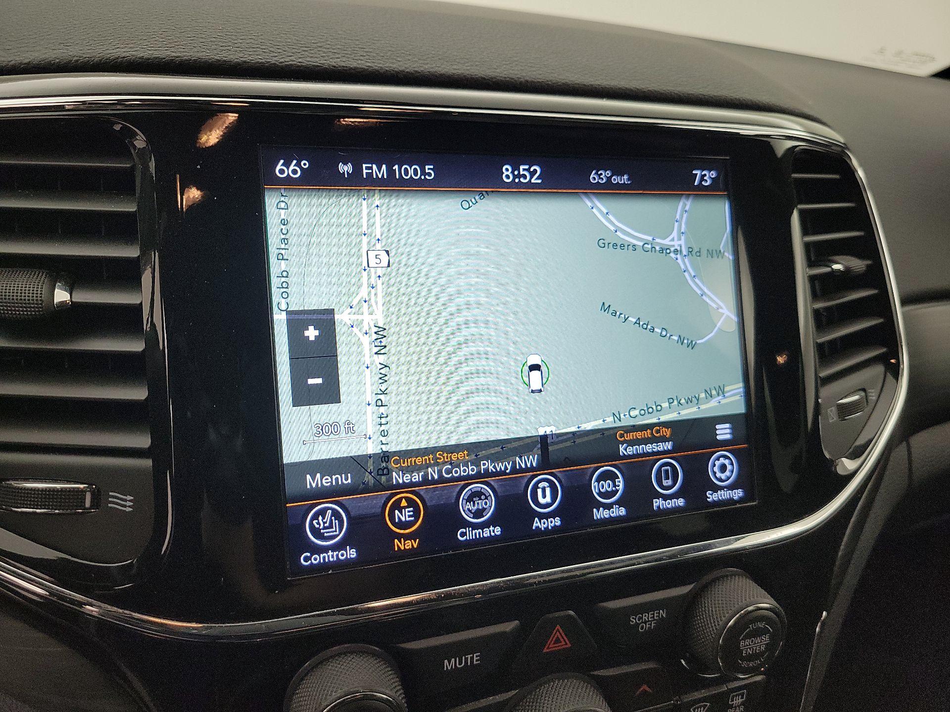 Thumbnail: 2021 Jeep Grand Cherokee - 14