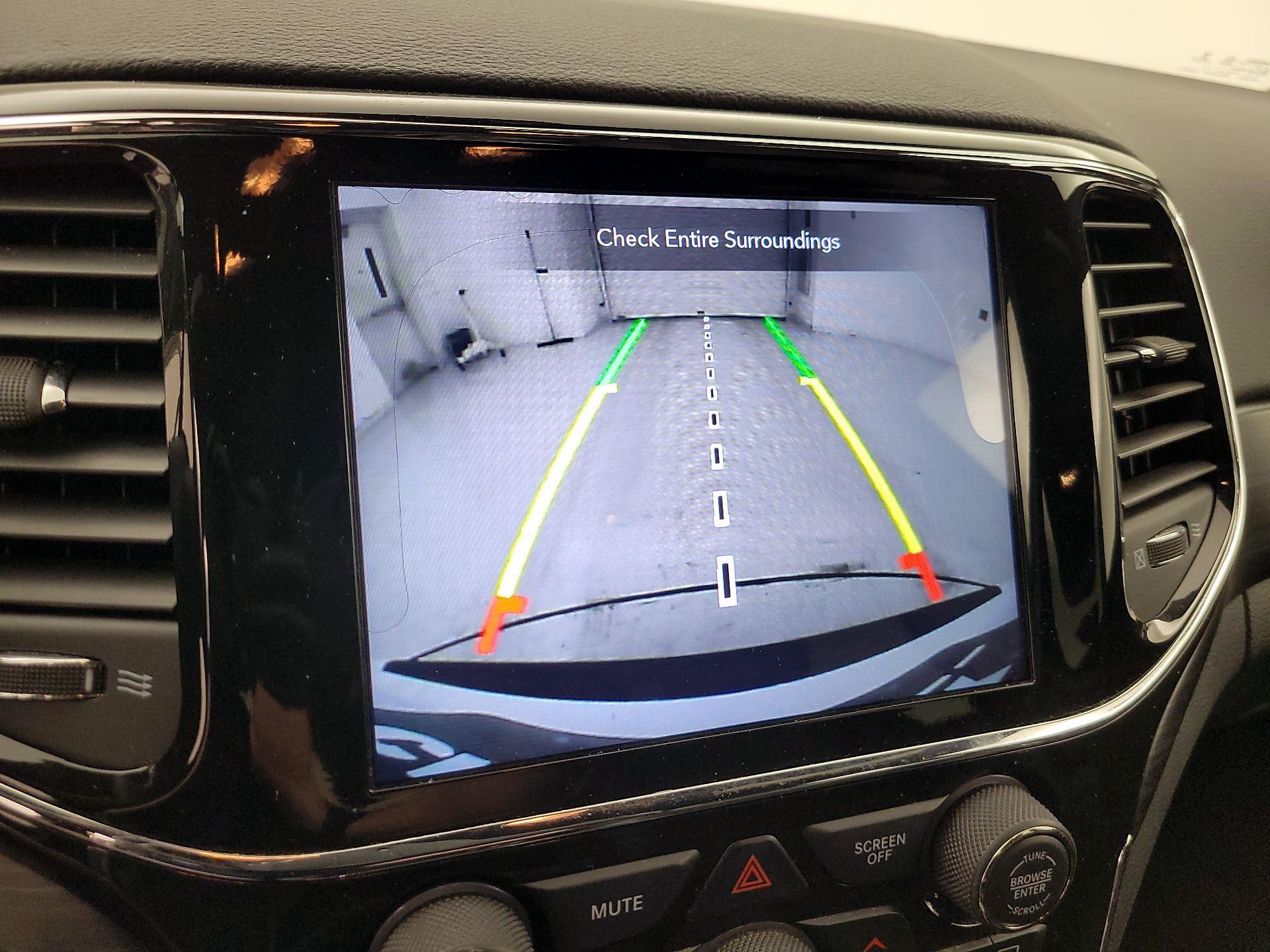 Thumbnail: 2021 Jeep Grand Cherokee - 15