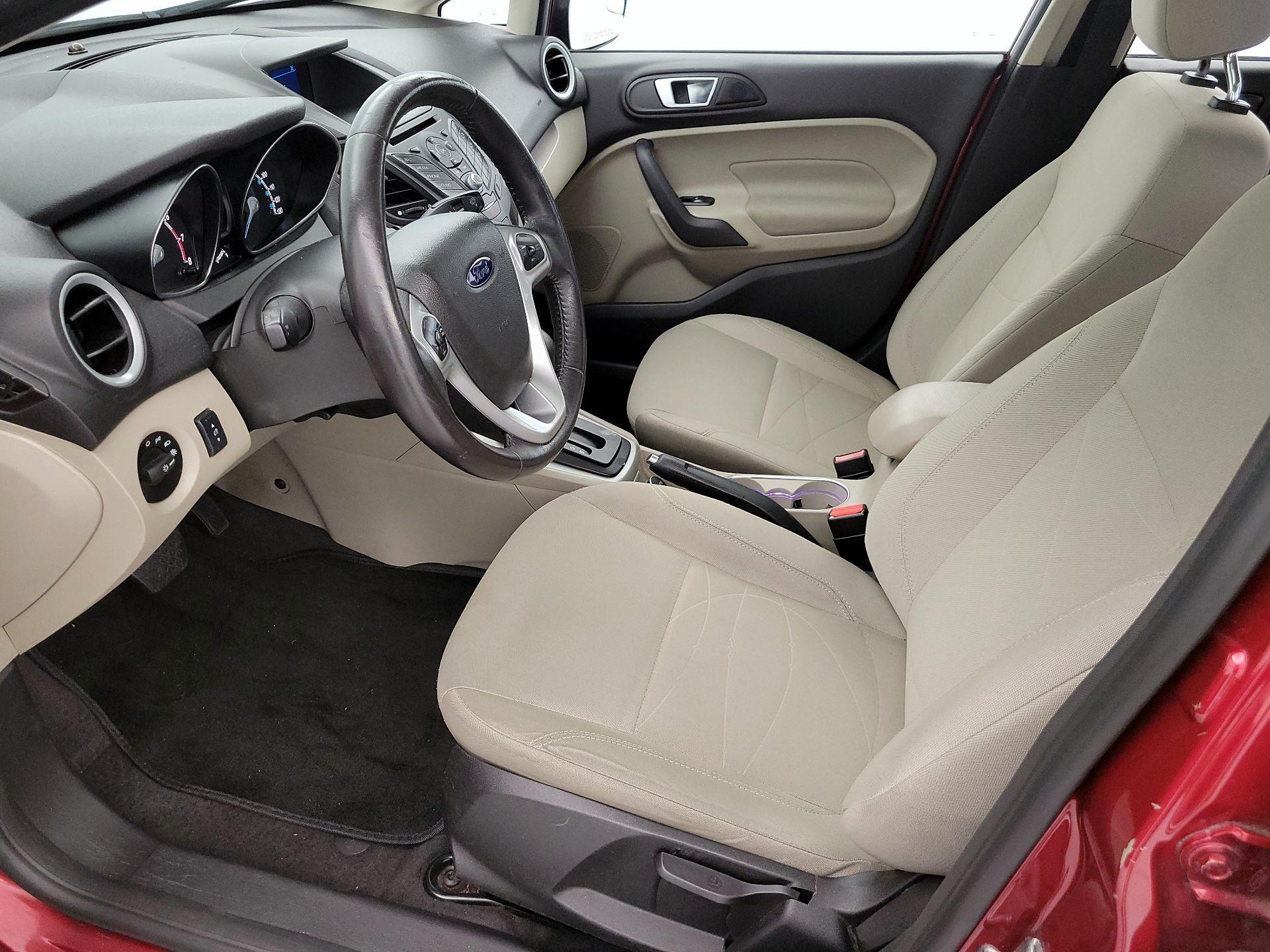 Thumbnail: 2016 Ford Fiesta - 11