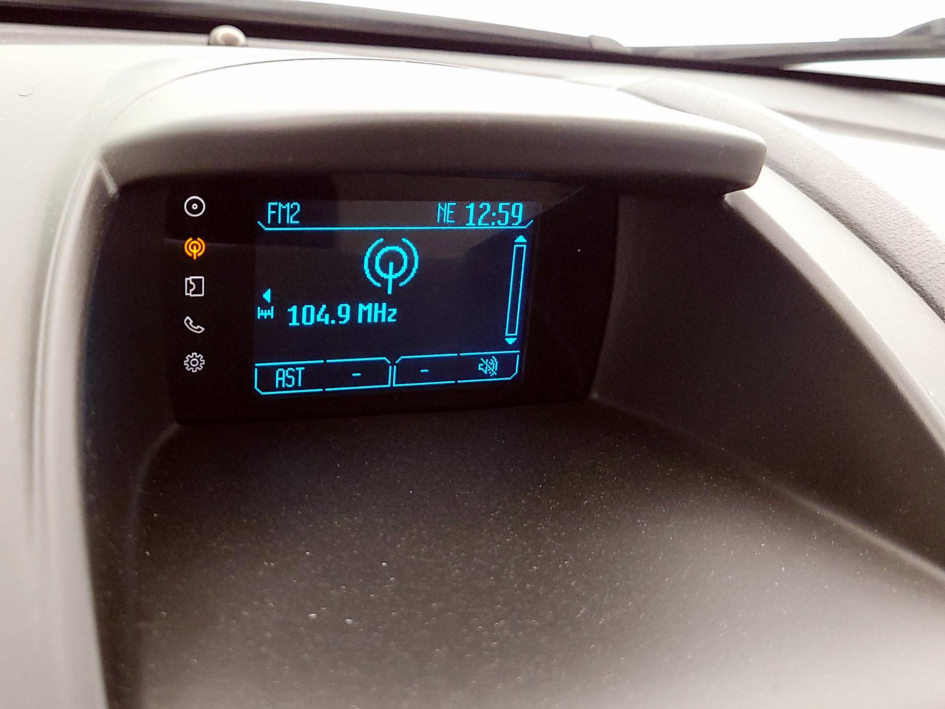 Thumbnail: 2016 Ford Fiesta - 14