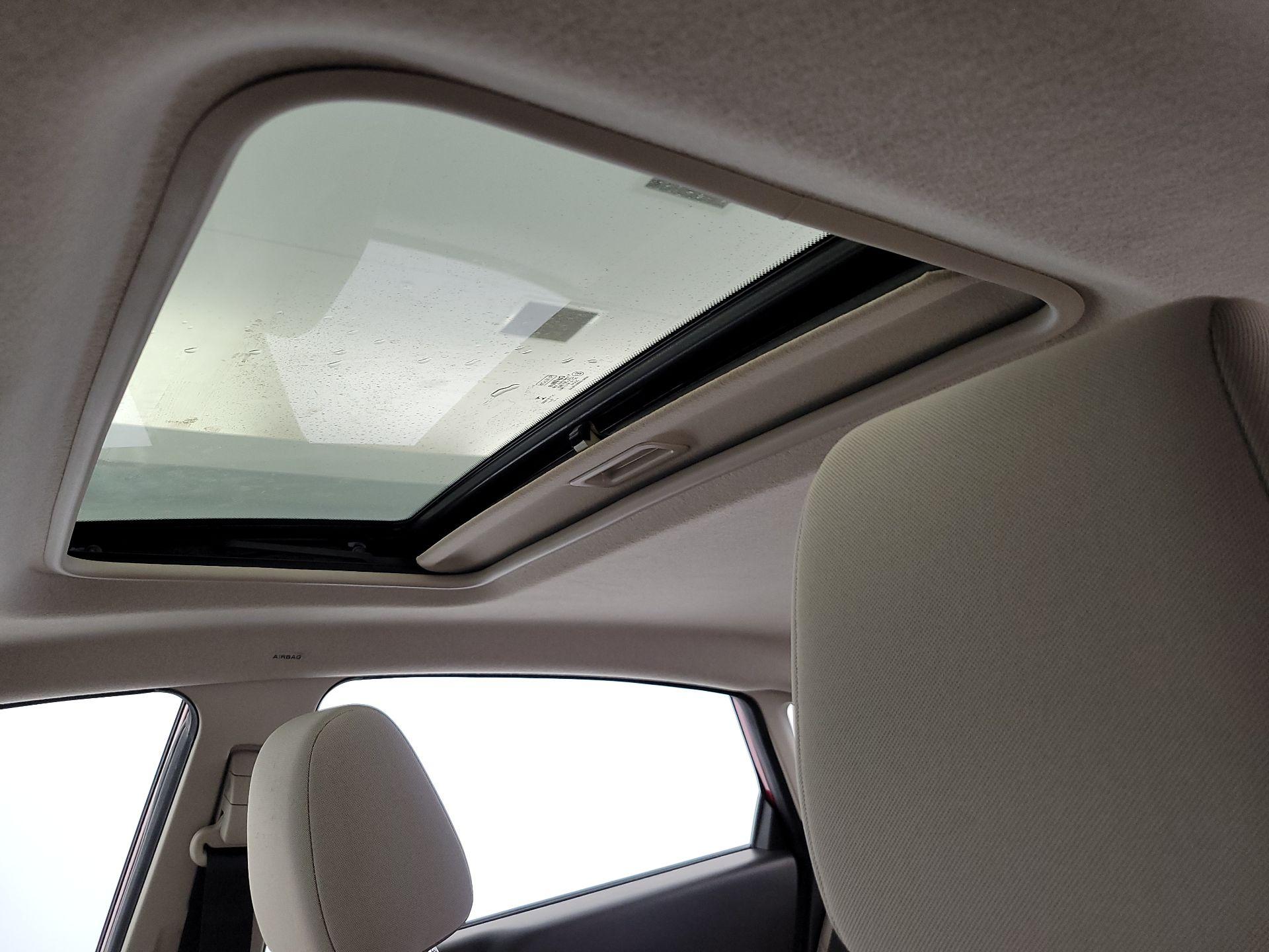 Thumbnail: 2016 Ford Fiesta - 18