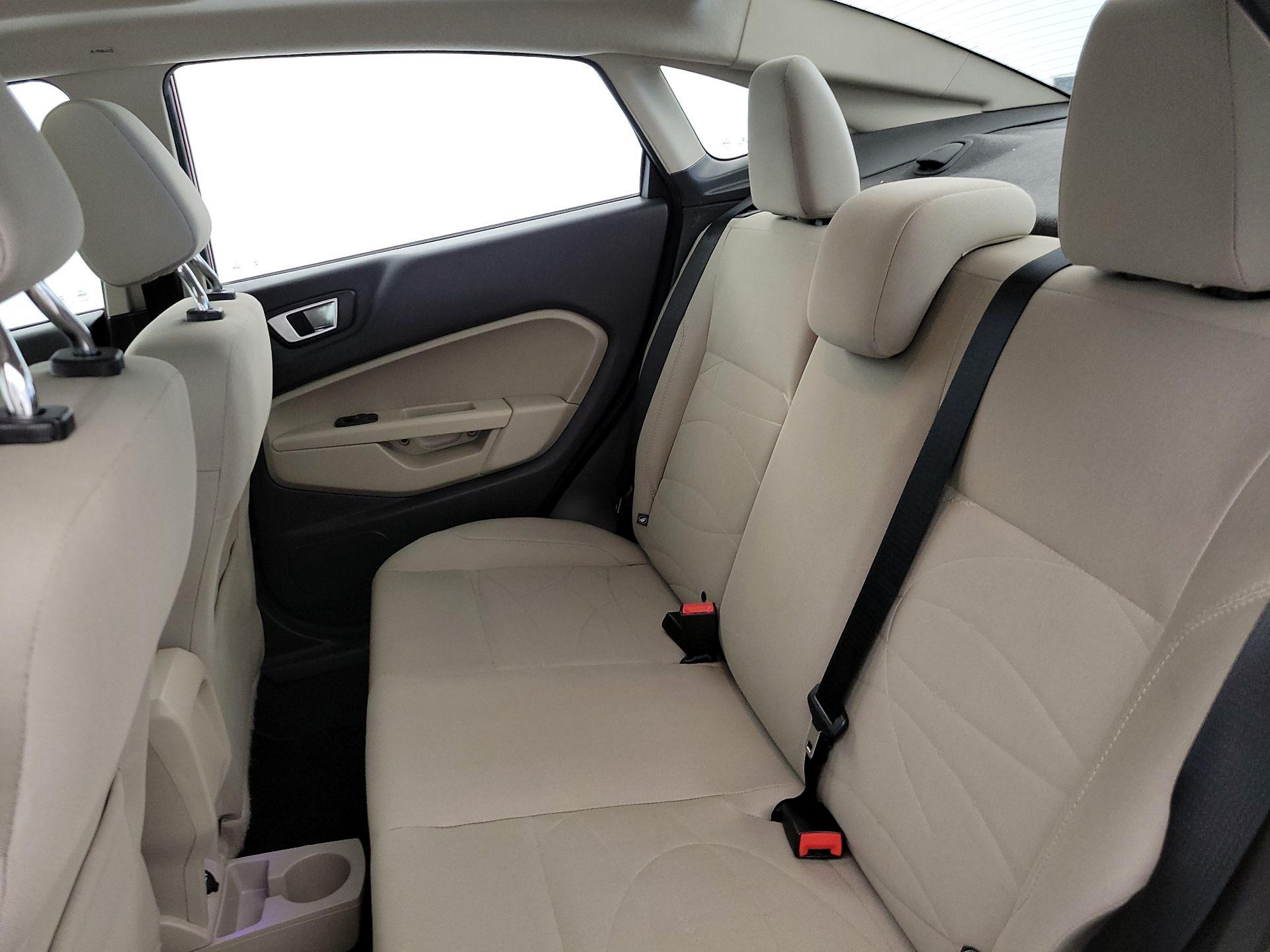 Thumbnail: 2016 Ford Fiesta - 19