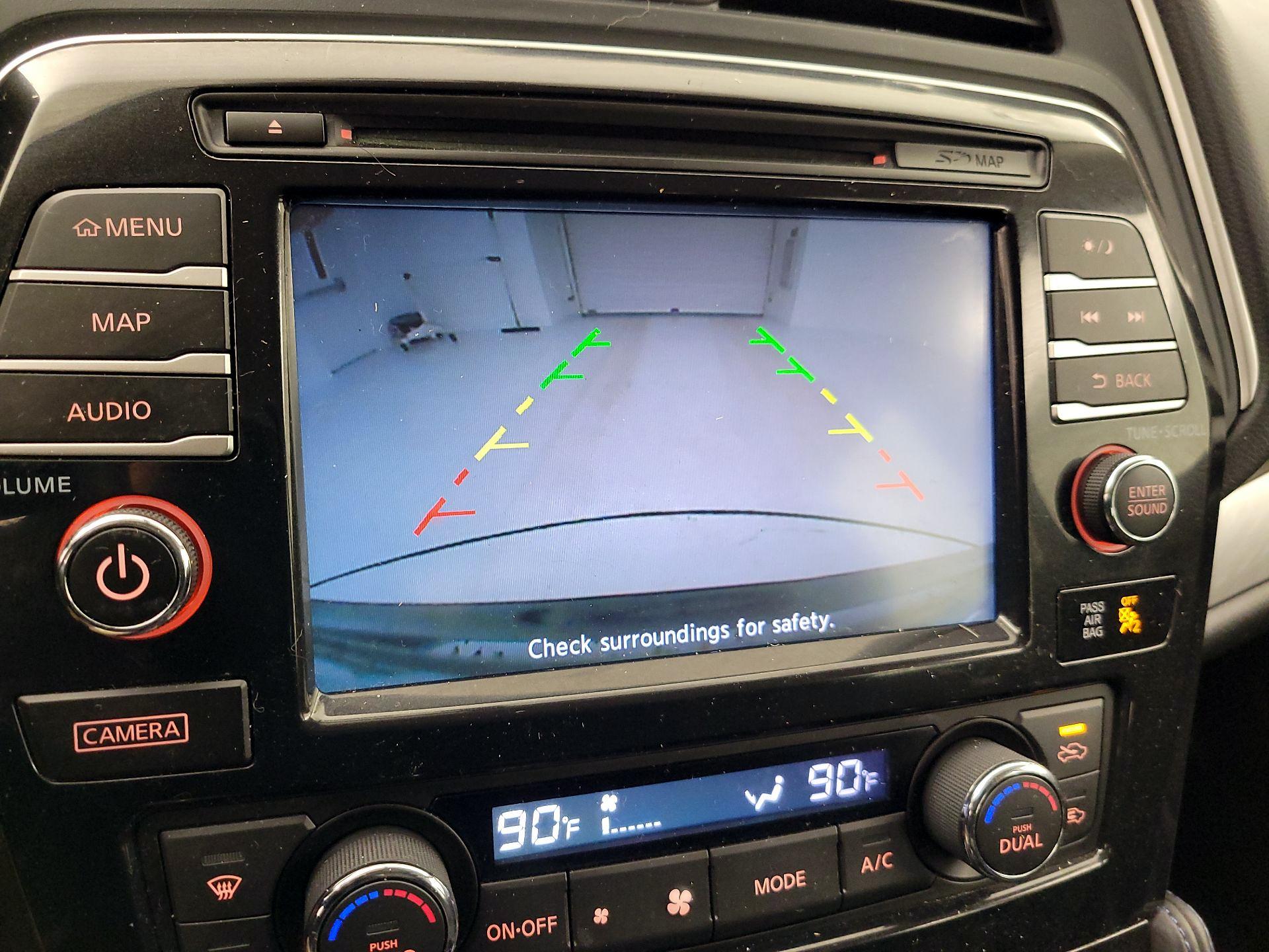 Thumbnail: 2017 Nissan Maxima - 15