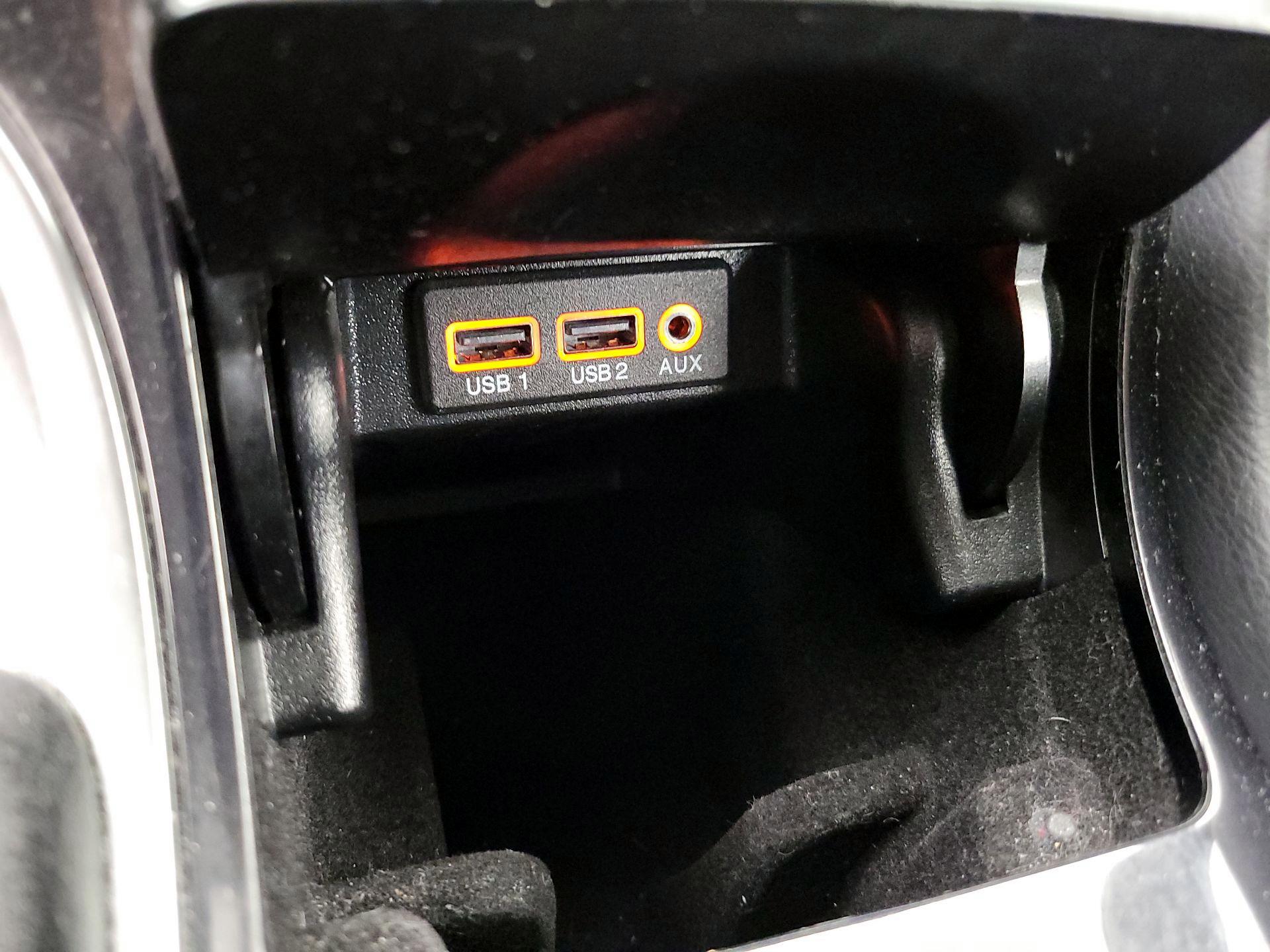 Thumbnail: 2017 Nissan Maxima - 19