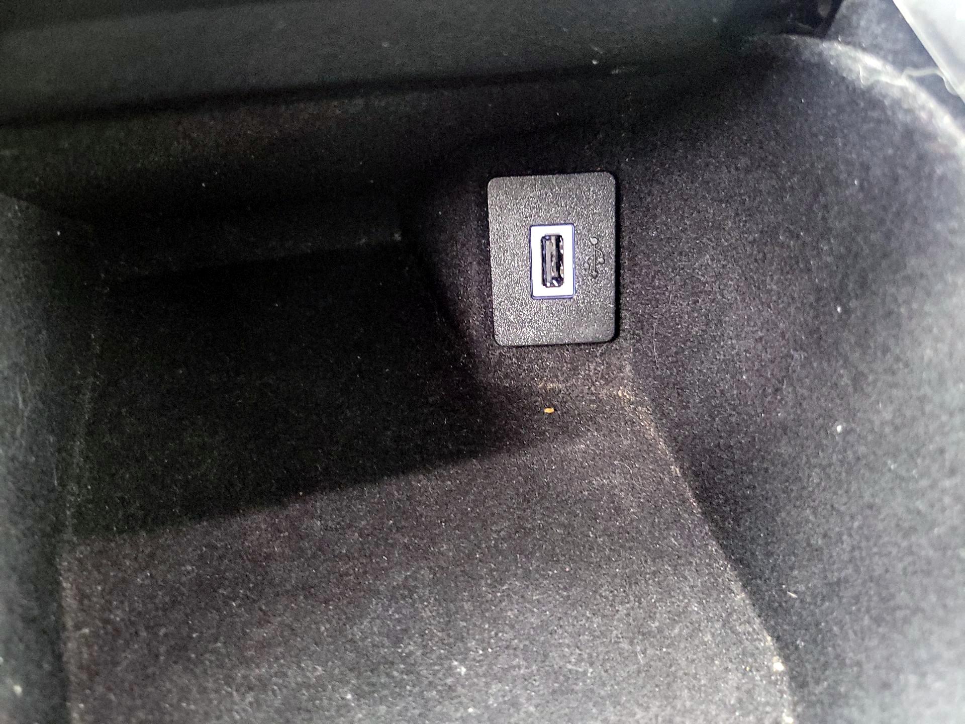 Thumbnail: 2020 Lincoln Nautilus - 19