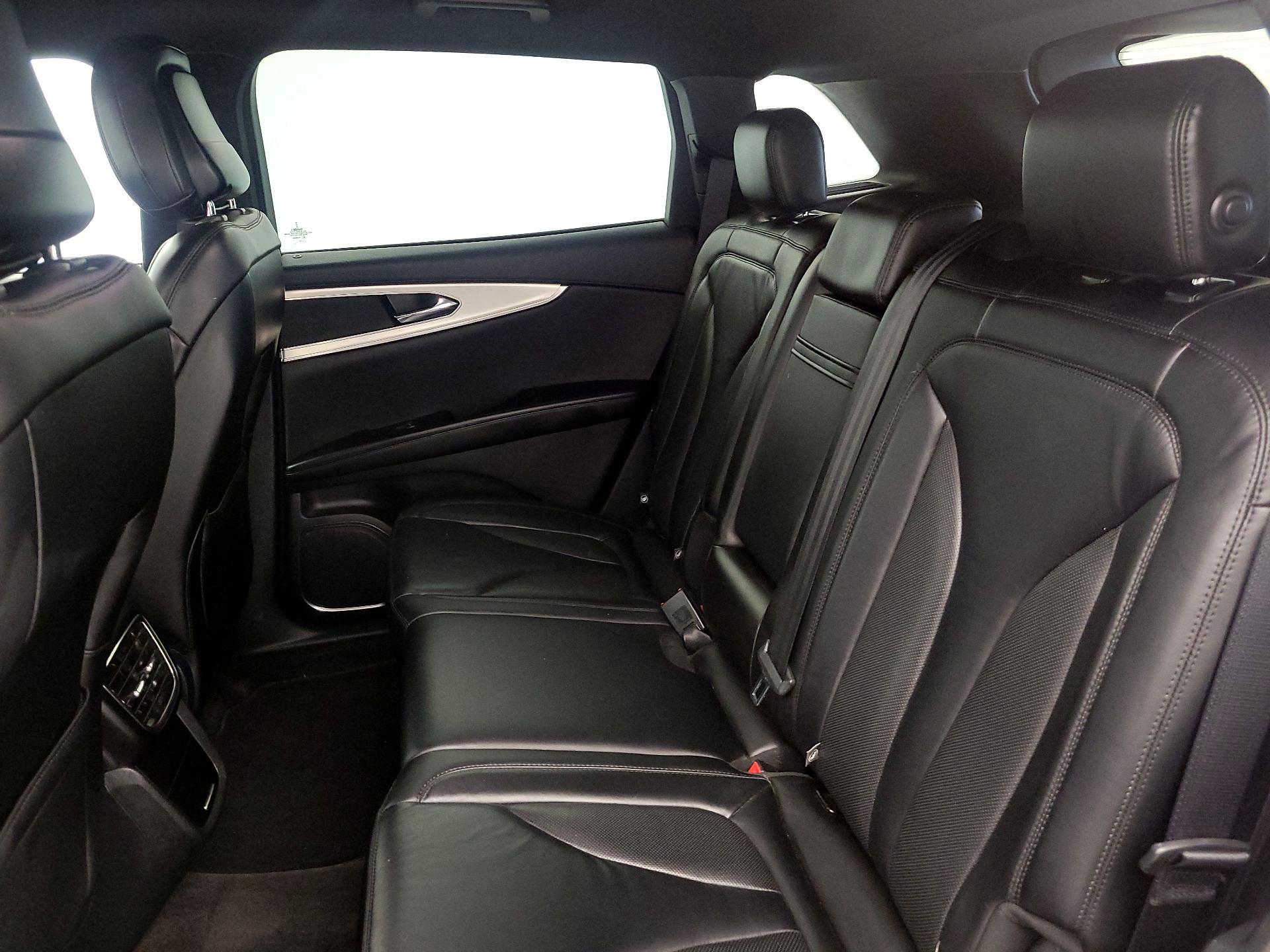 Thumbnail: 2020 Lincoln Nautilus - 20