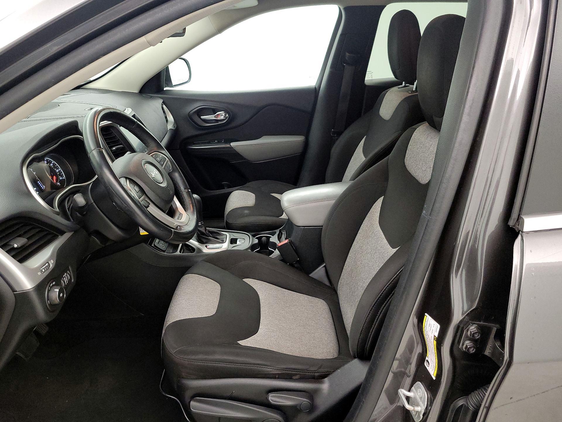 Thumbnail: 2014 Jeep Cherokee - 11