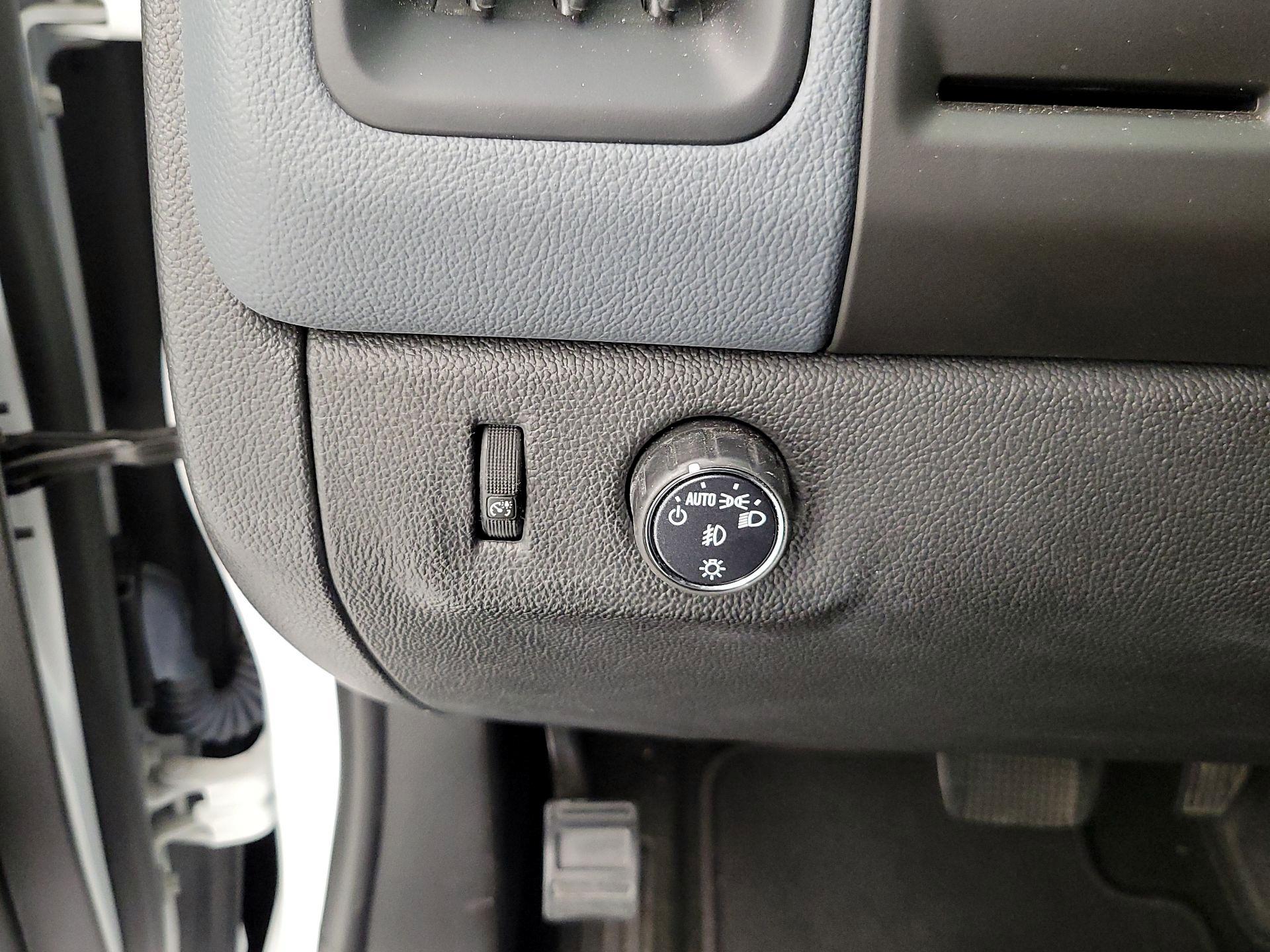 Thumbnail: 2018 Chevrolet Colorado - 13