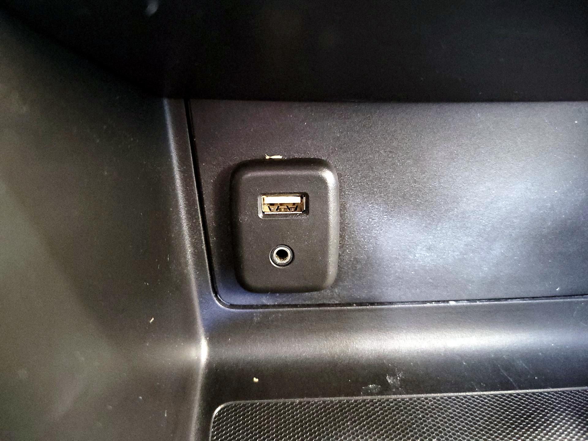 Thumbnail: 2018 Chevrolet Colorado - 18