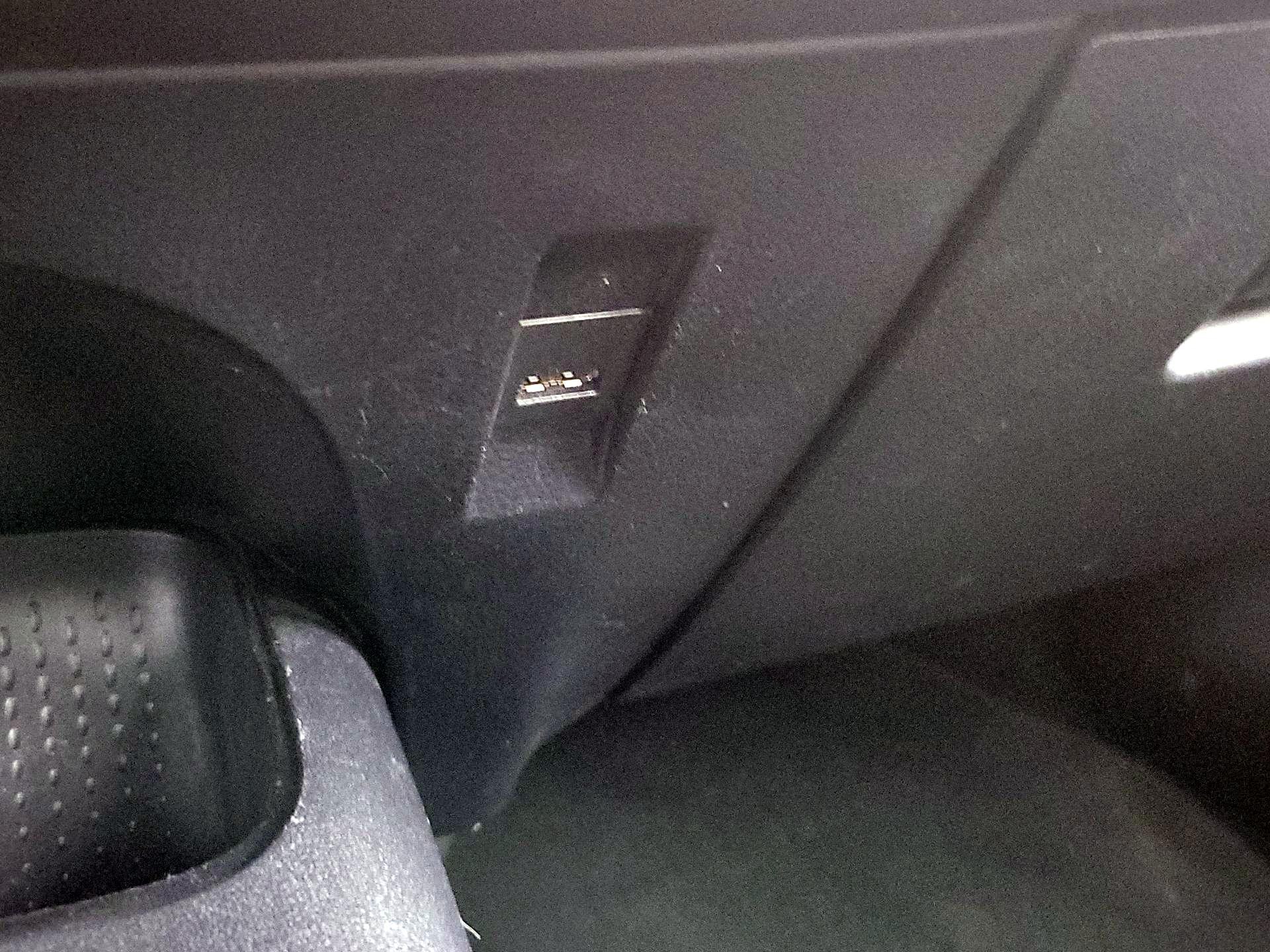 Thumbnail: 2021 Toyota Corolla - 18