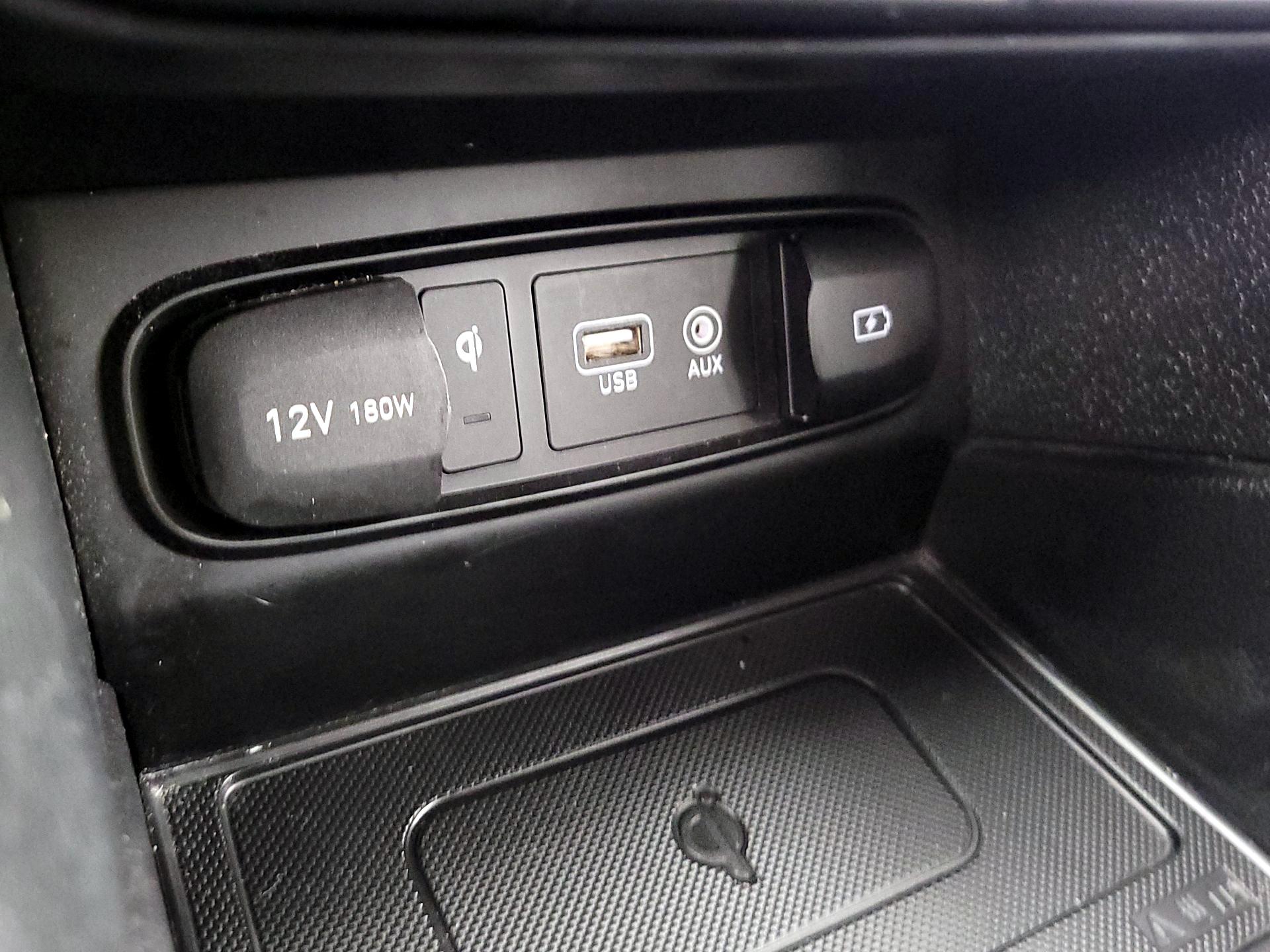 Thumbnail: 2020 Hyundai Santa Fe - 18