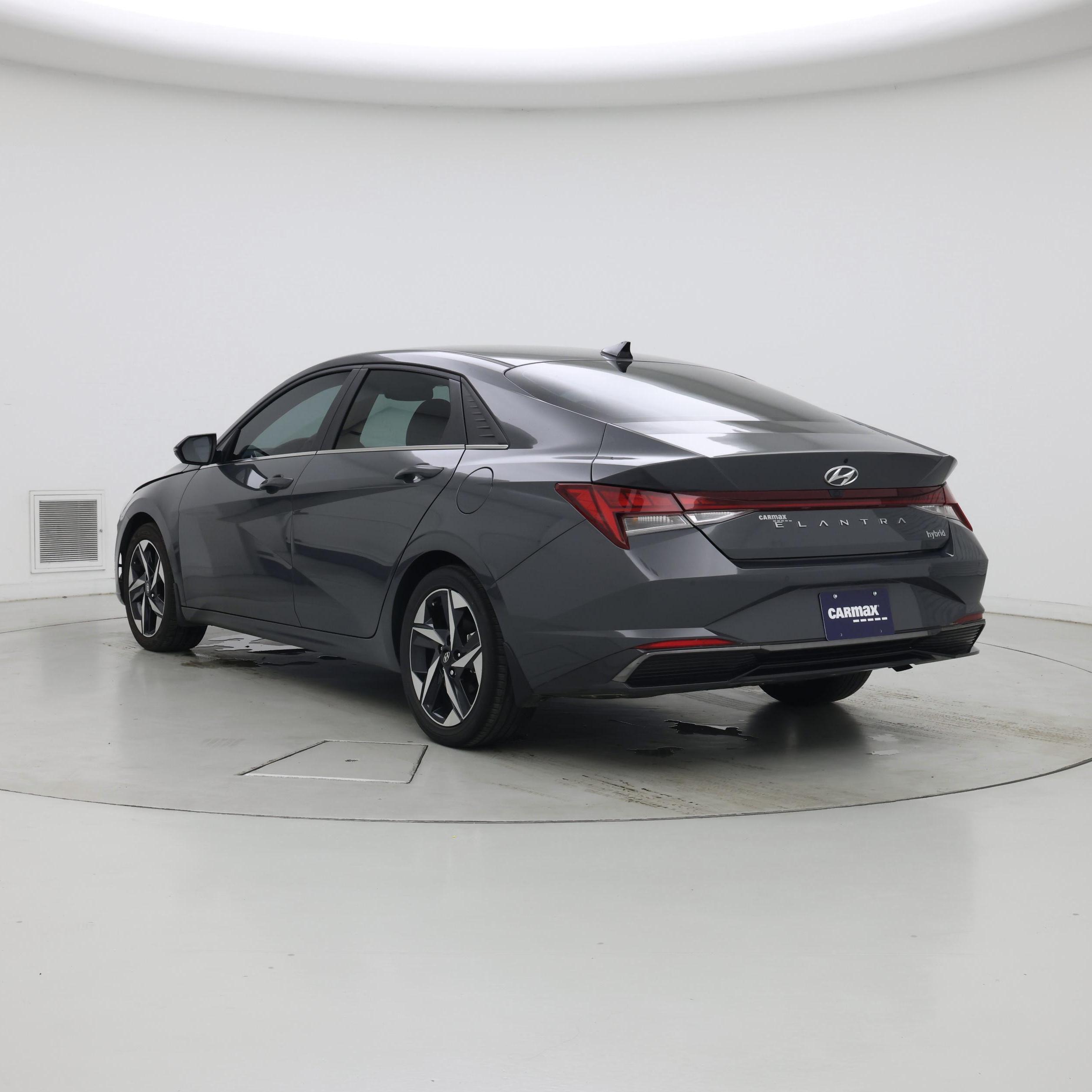 Thumbnail: 2023 Hyundai Elantra - 2