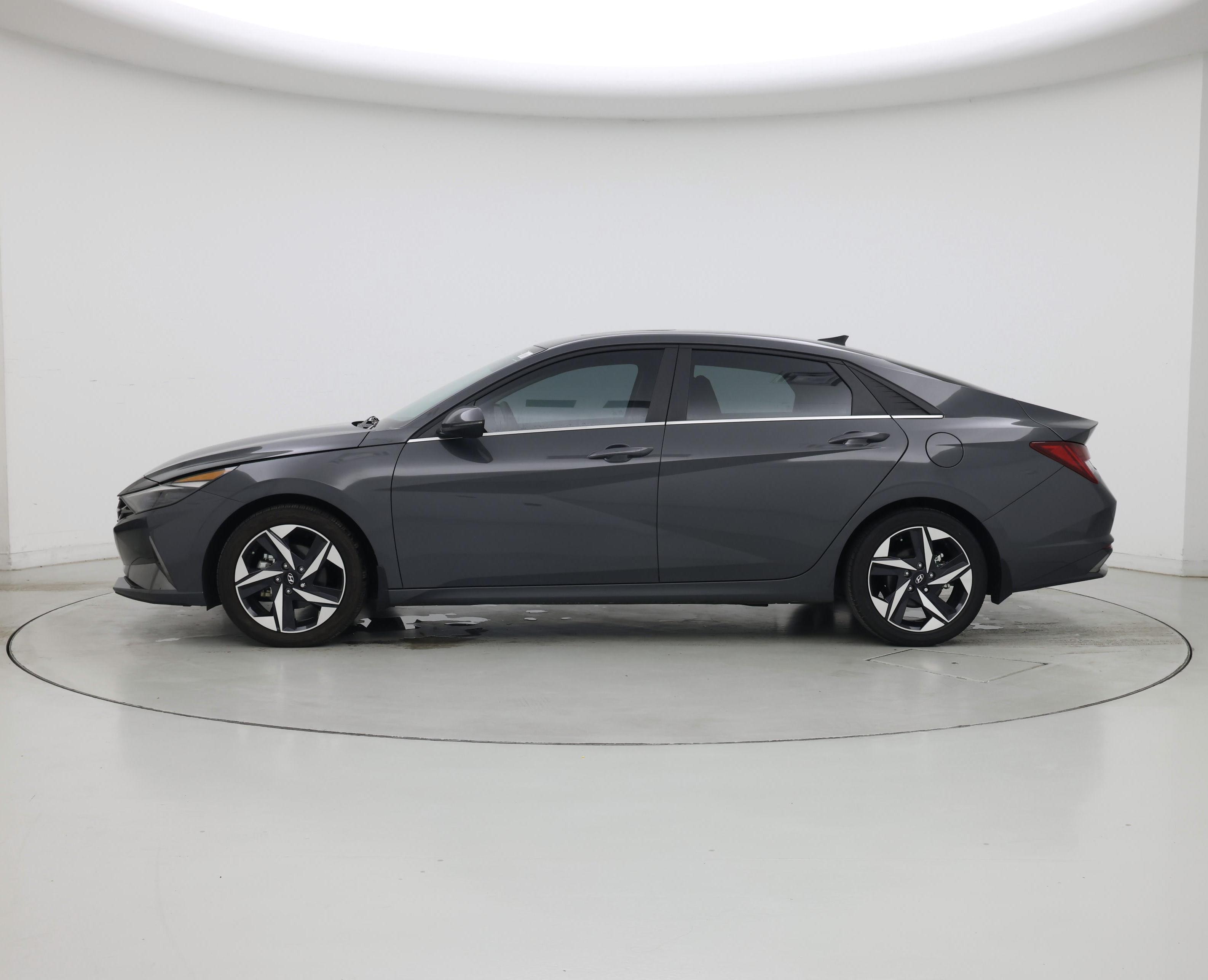 Thumbnail: 2023 Hyundai Elantra - 3