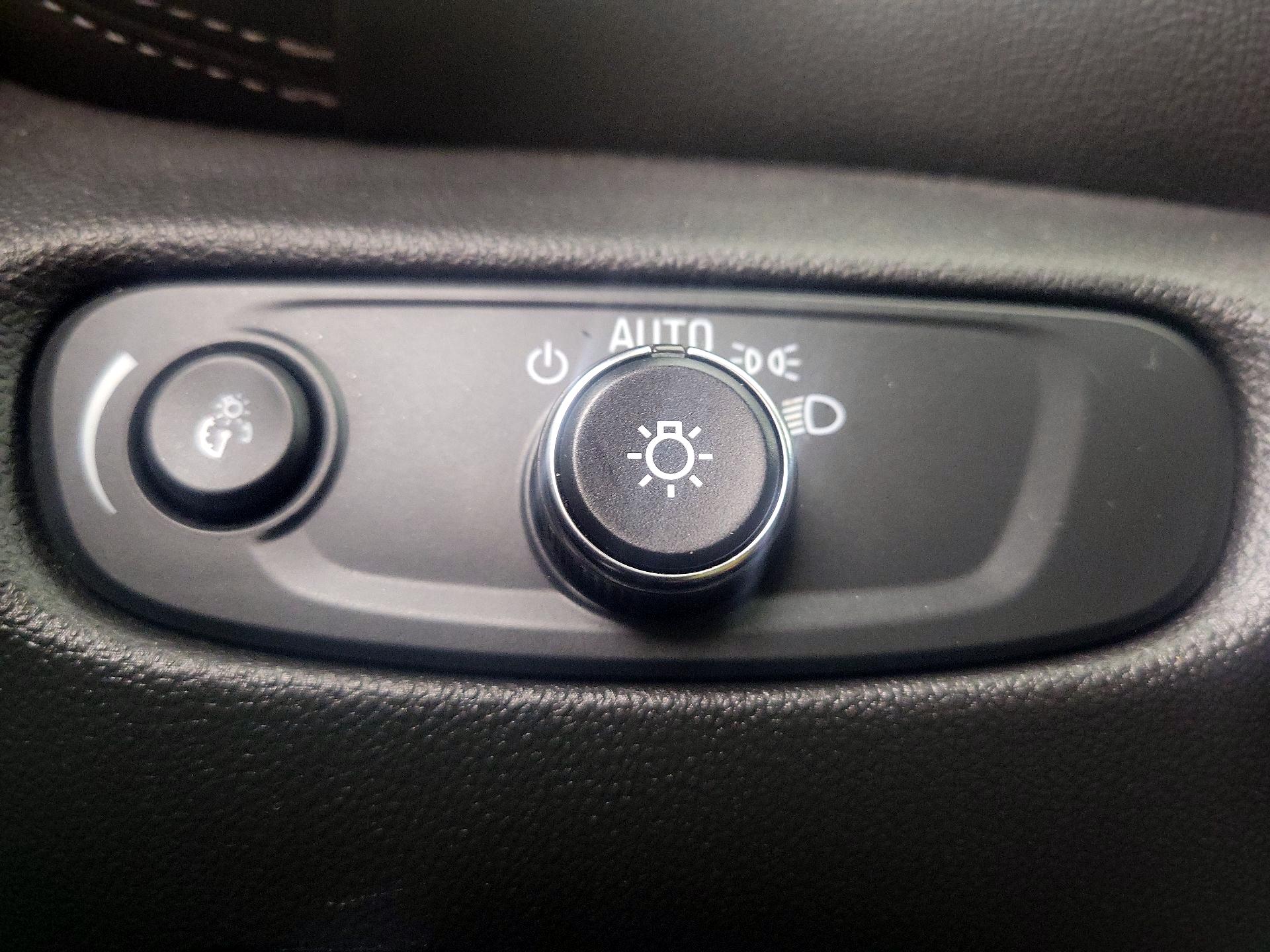 Thumbnail: 2023 Chevrolet Blazer - 13