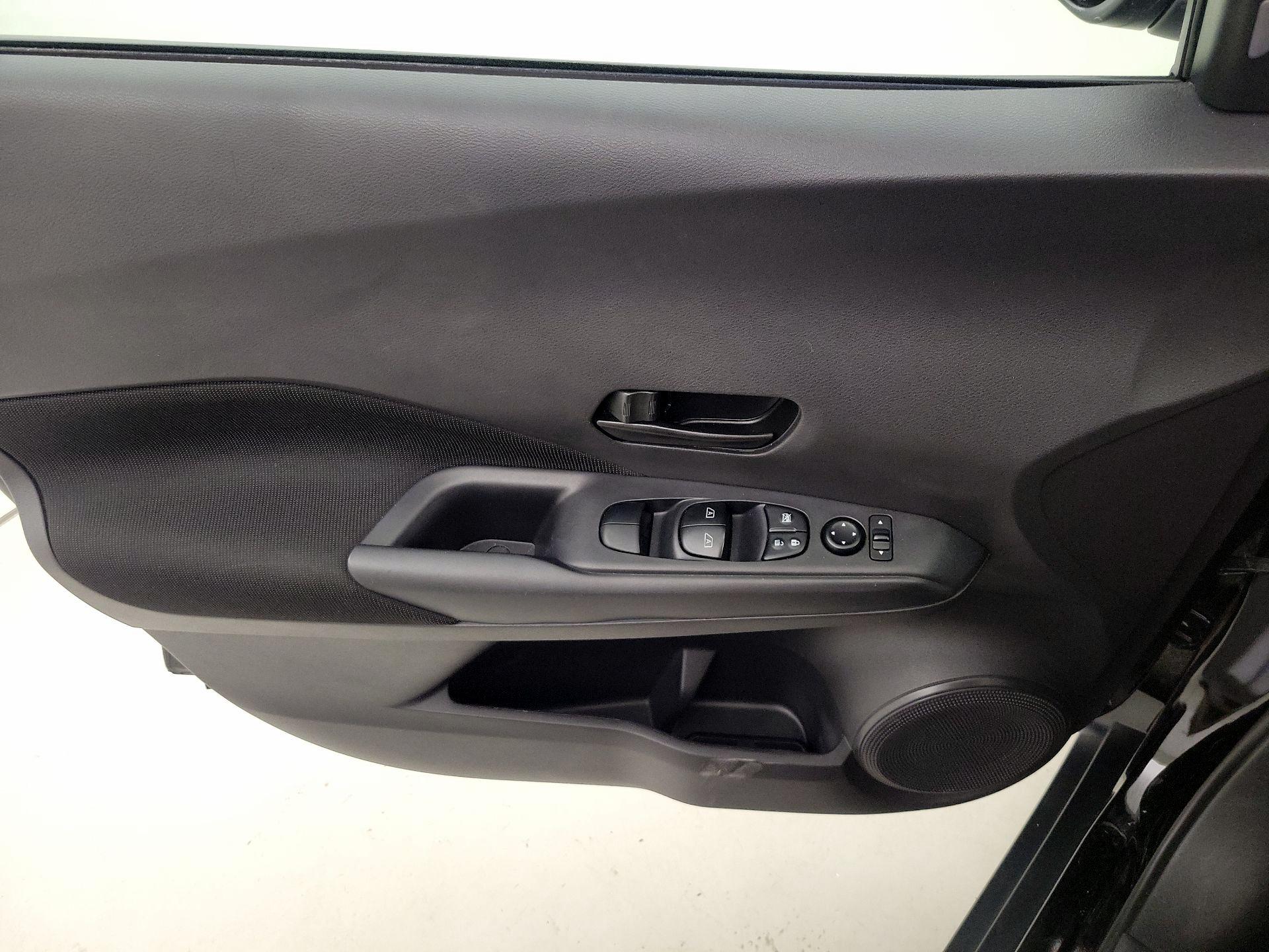 Thumbnail: 2024 Nissan Kicks - 12