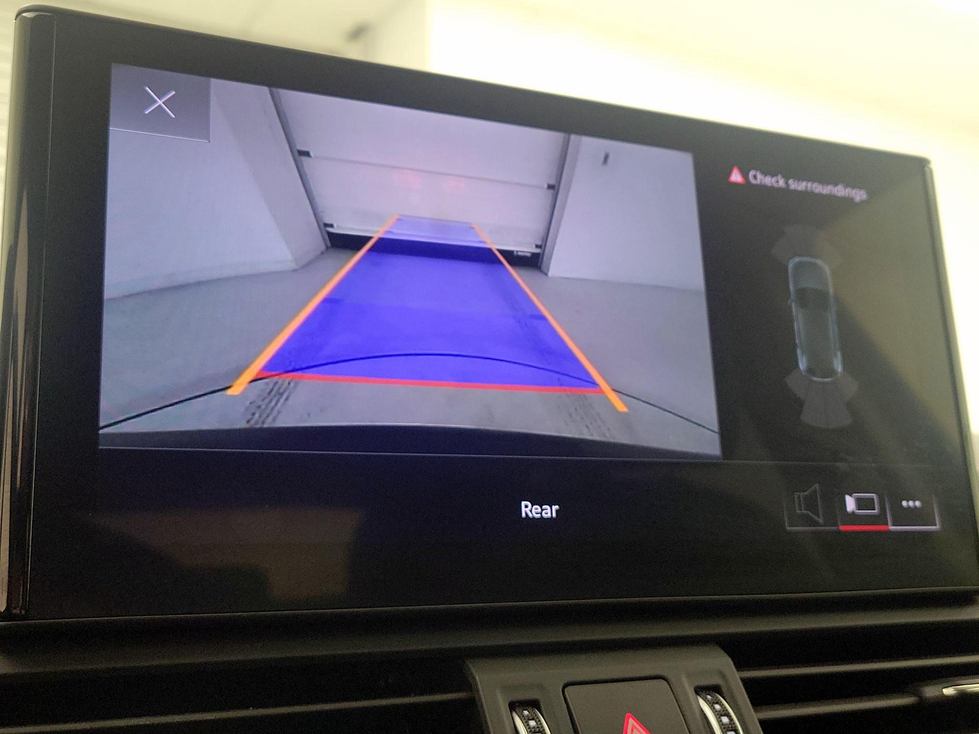 Thumbnail: 2021 Audi Q5 - 14