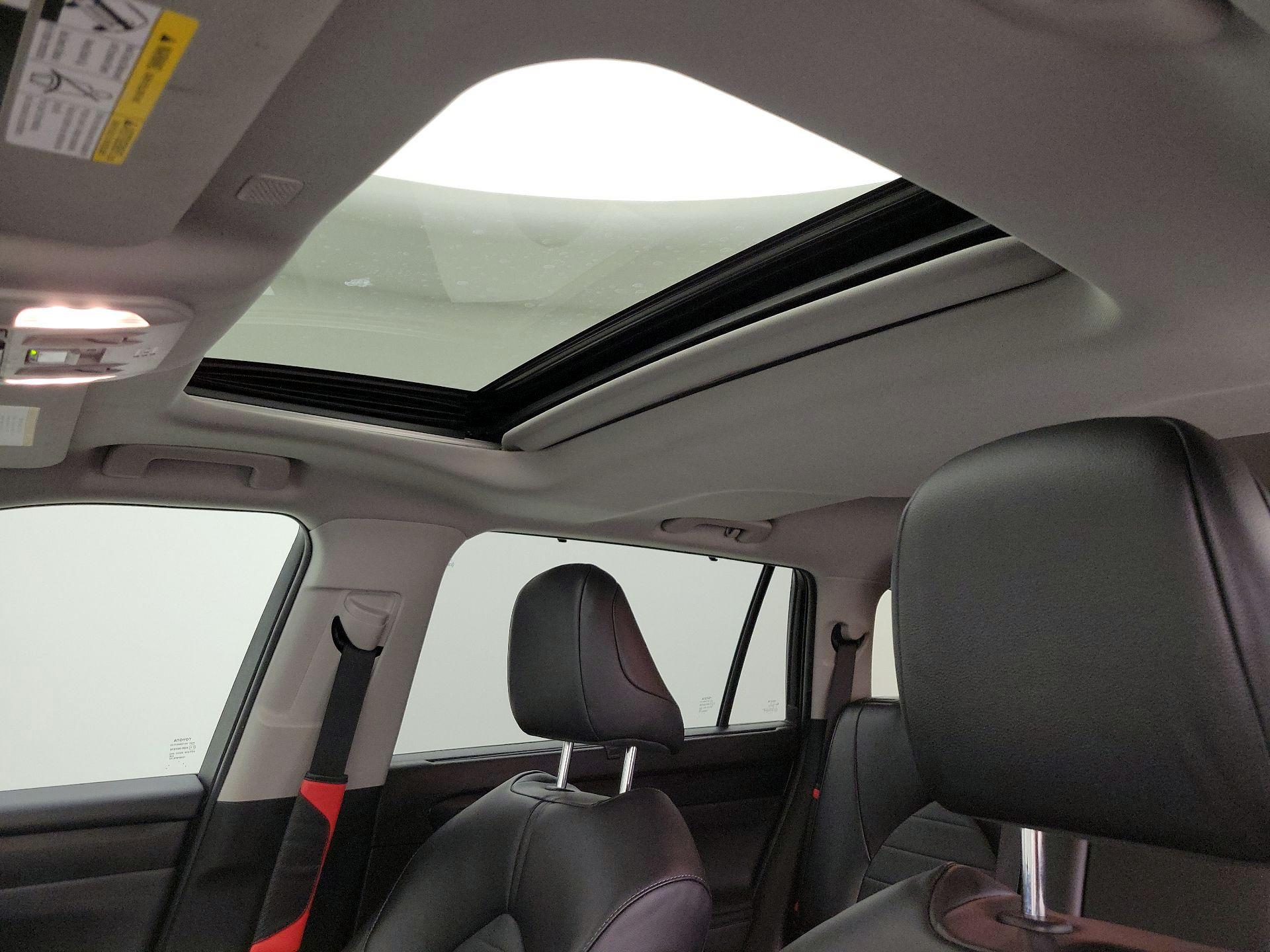 Thumbnail: 2022 Toyota Highlander - 19