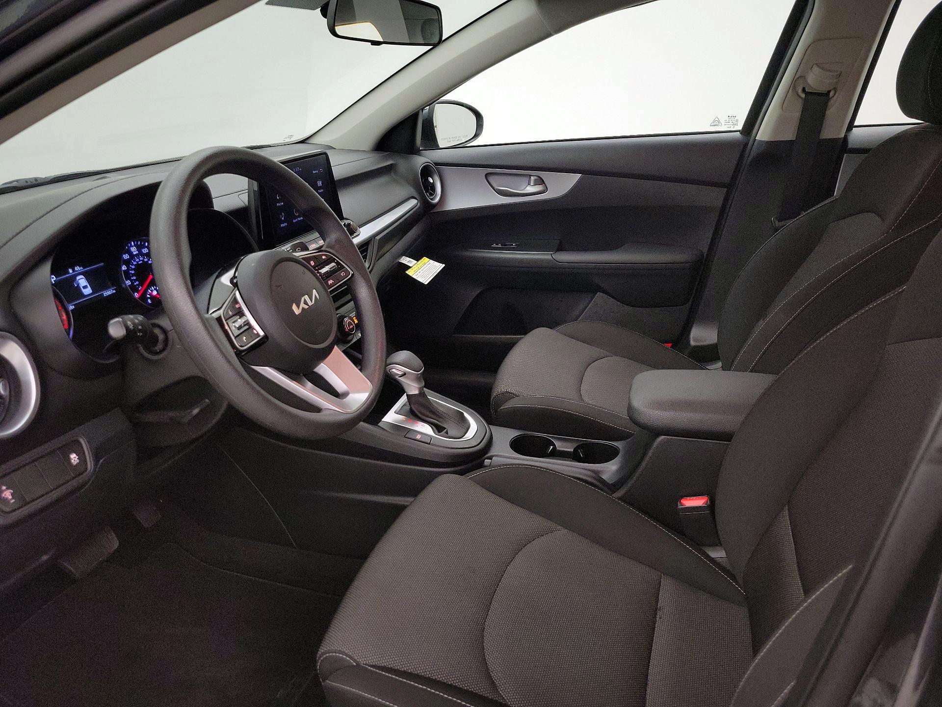 Thumbnail: 2024 Kia Forte - 11