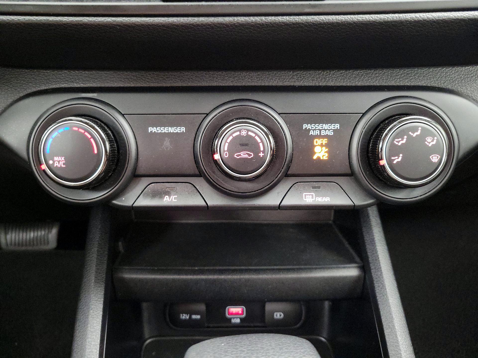 Thumbnail: 2024 Kia Forte - 16