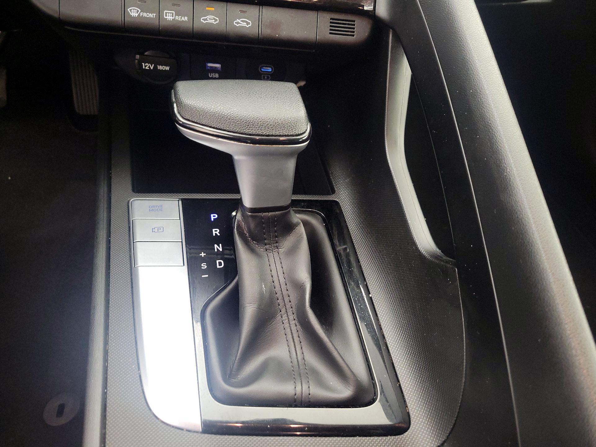 Thumbnail: 2024 Hyundai Elantra - 18