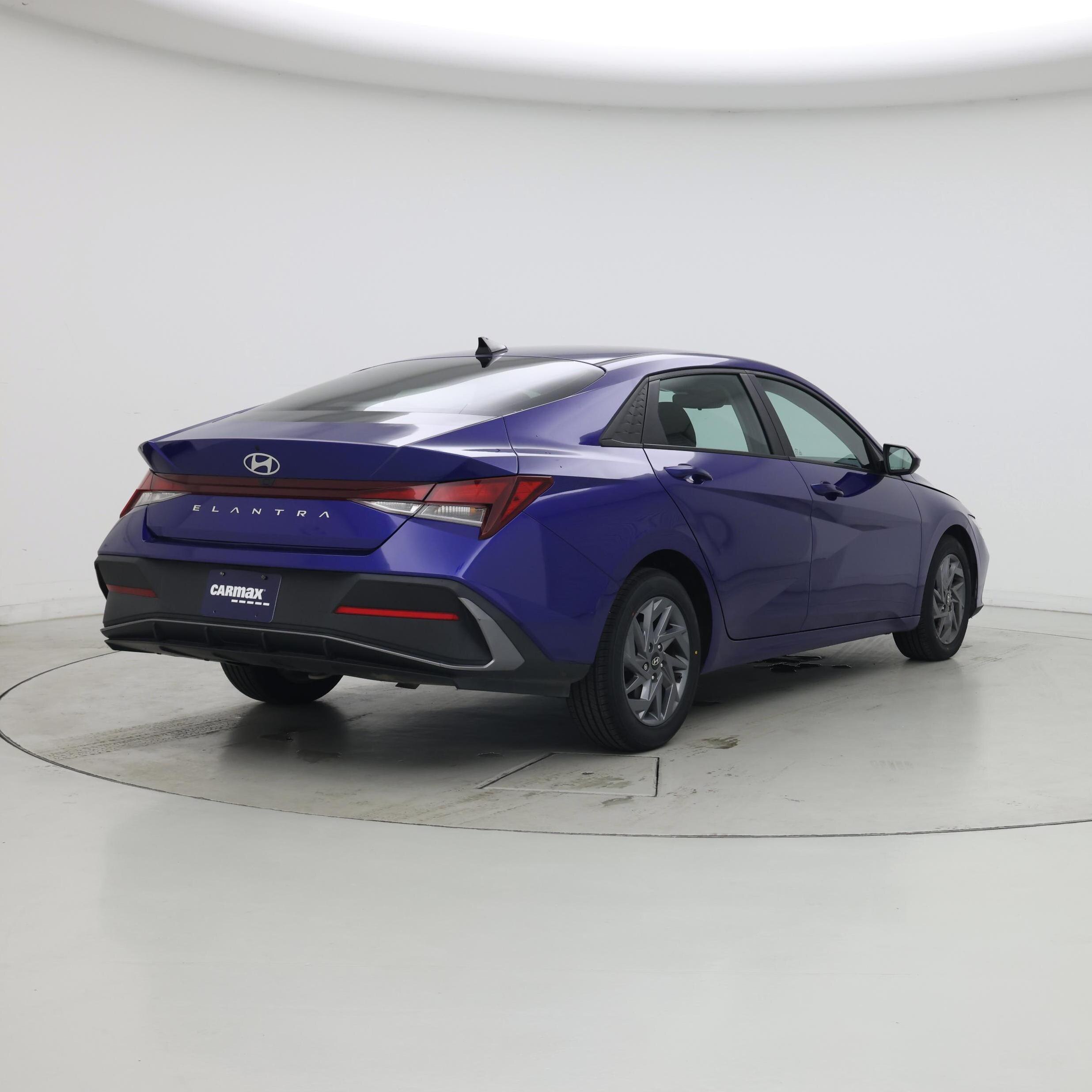 Thumbnail: 2024 Hyundai Elantra - 8