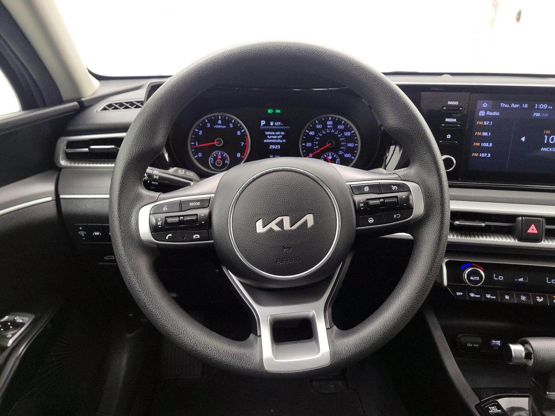 Thumbnail: 2023 Kia K5 - 10
