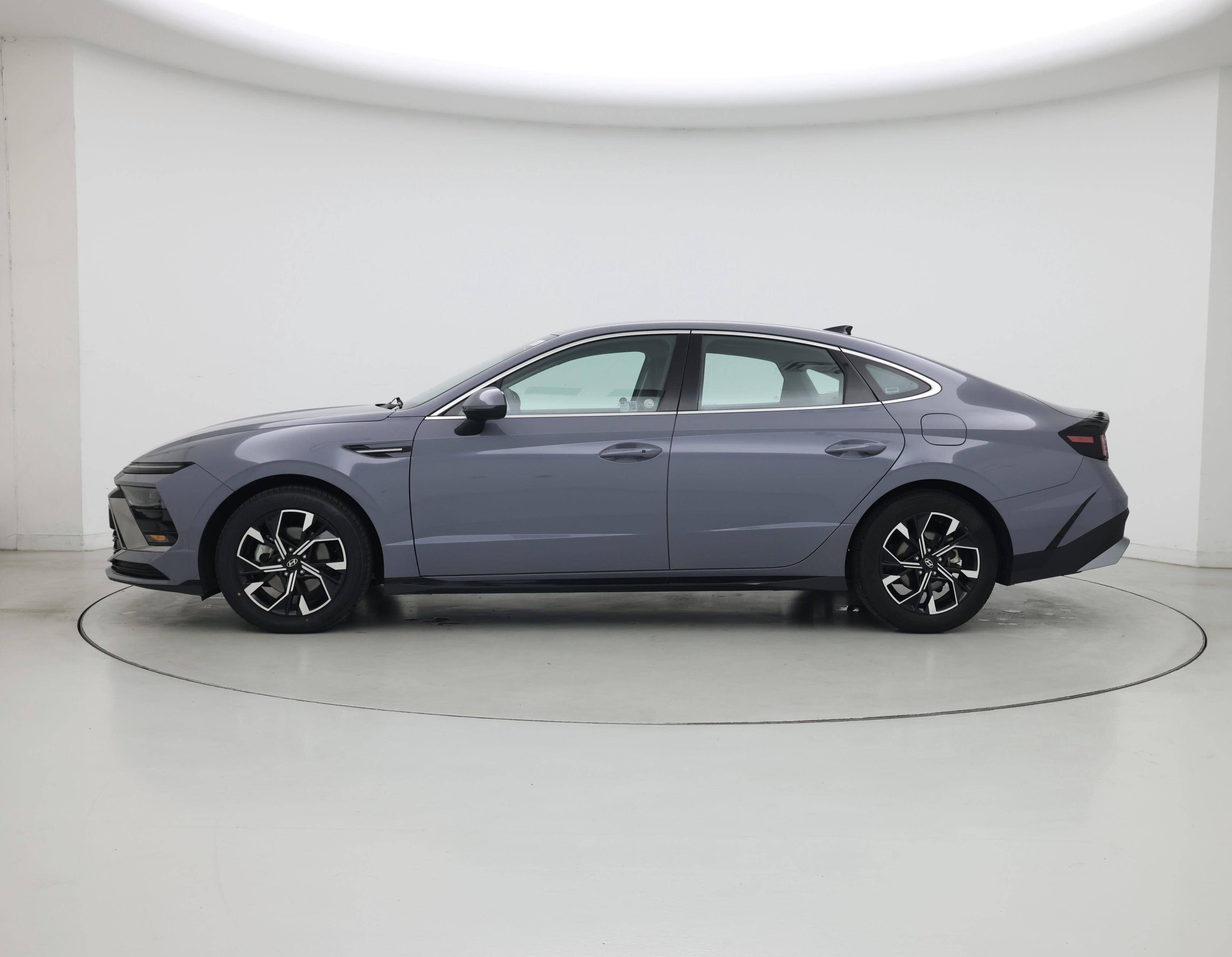 Thumbnail: 2025 Hyundai Sonata - 3