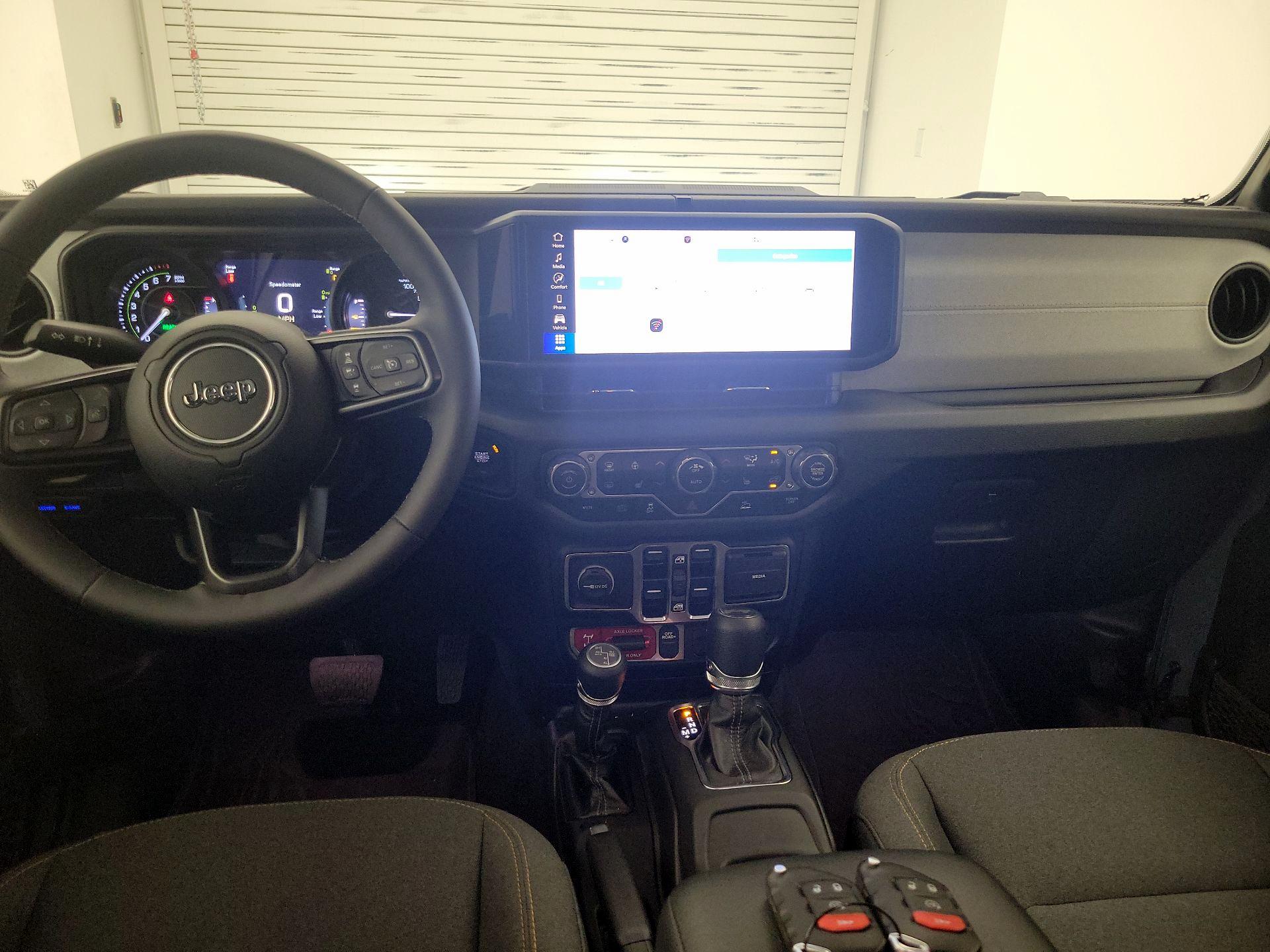 Thumbnail: 2025 Jeep Wrangler - 9