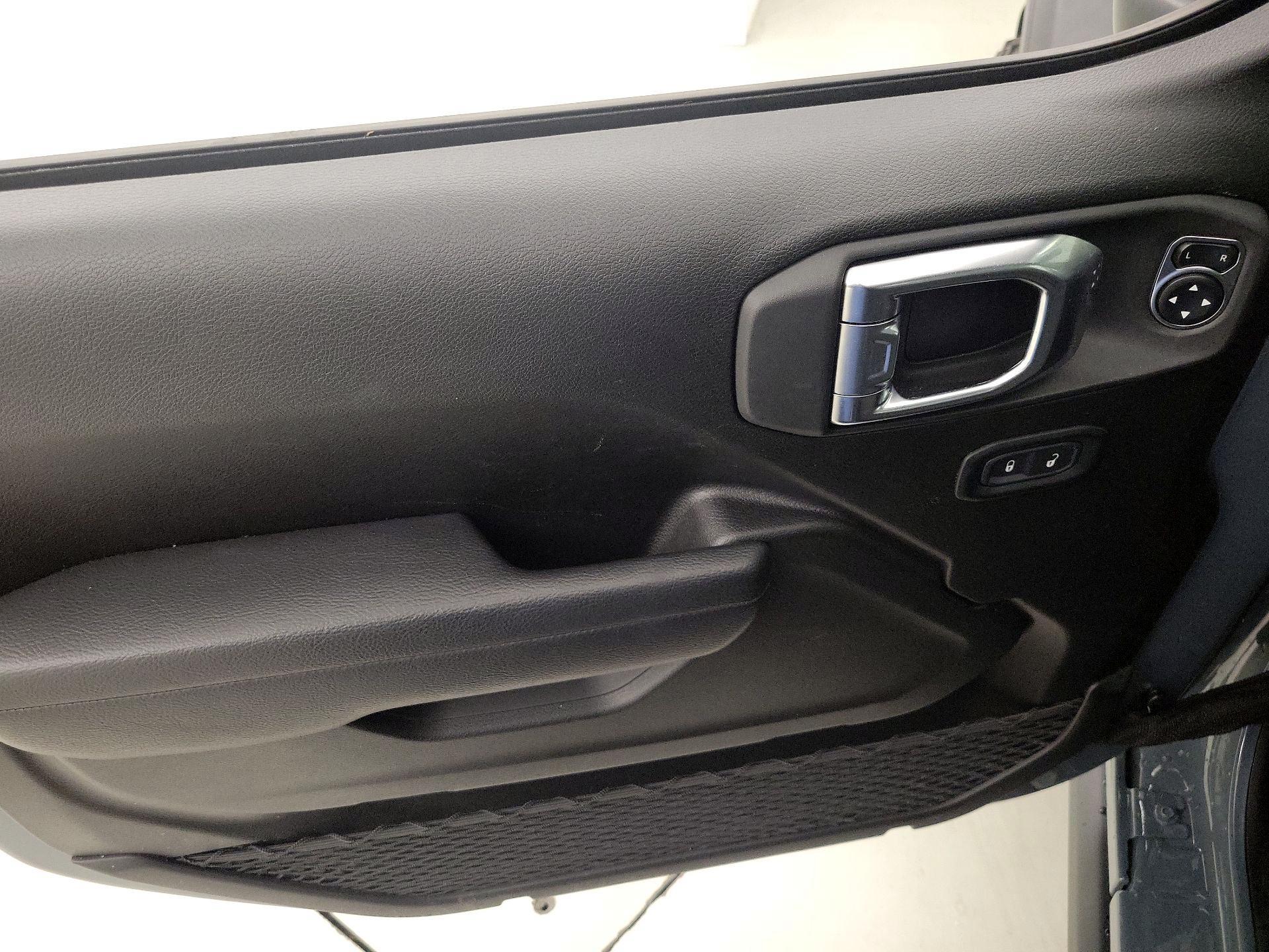 Thumbnail: 2025 Jeep Wrangler - 12