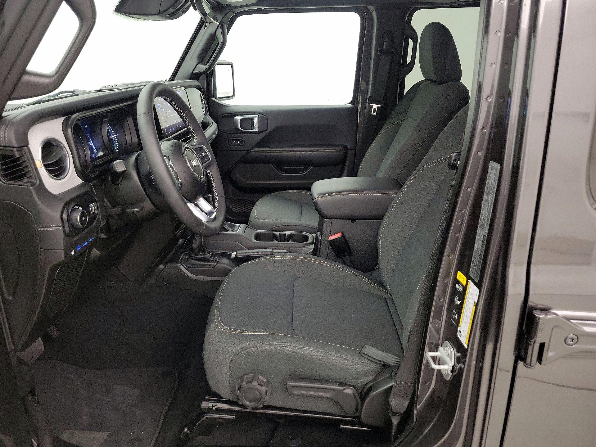 Thumbnail: 2025 Jeep Wrangler - 11