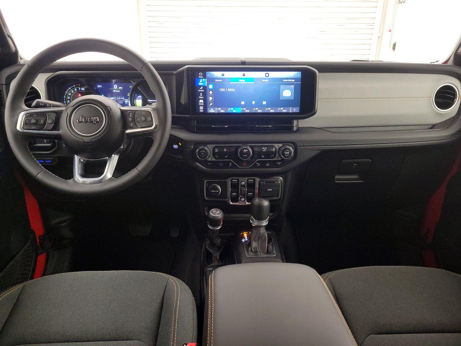 Thumbnail: 2025 Jeep Wrangler - 9