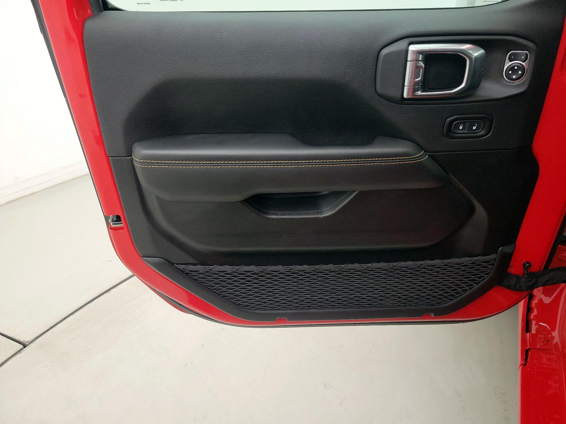 Thumbnail: 2025 Jeep Wrangler - 12