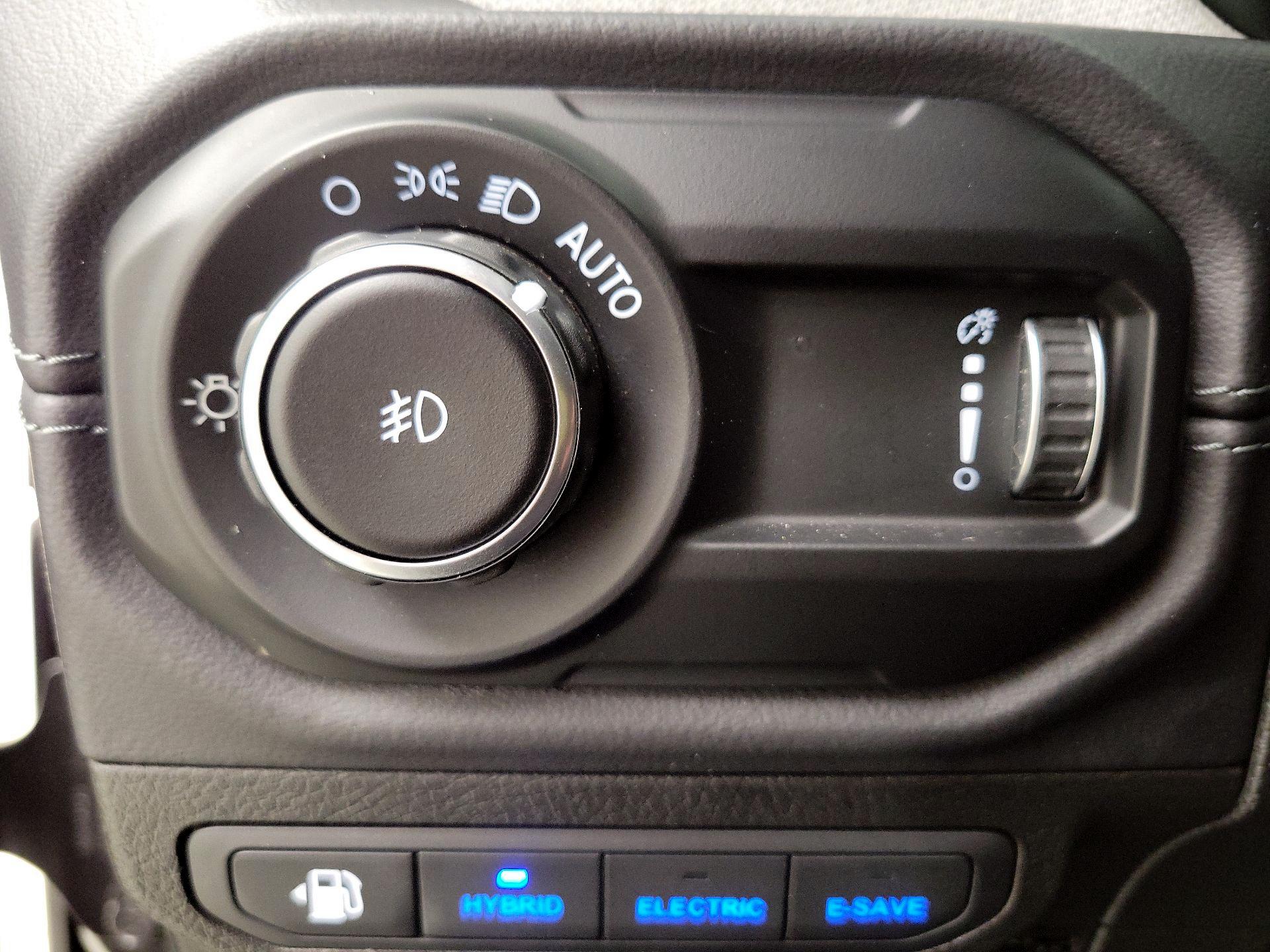 Thumbnail: 2025 Jeep Wrangler - 13