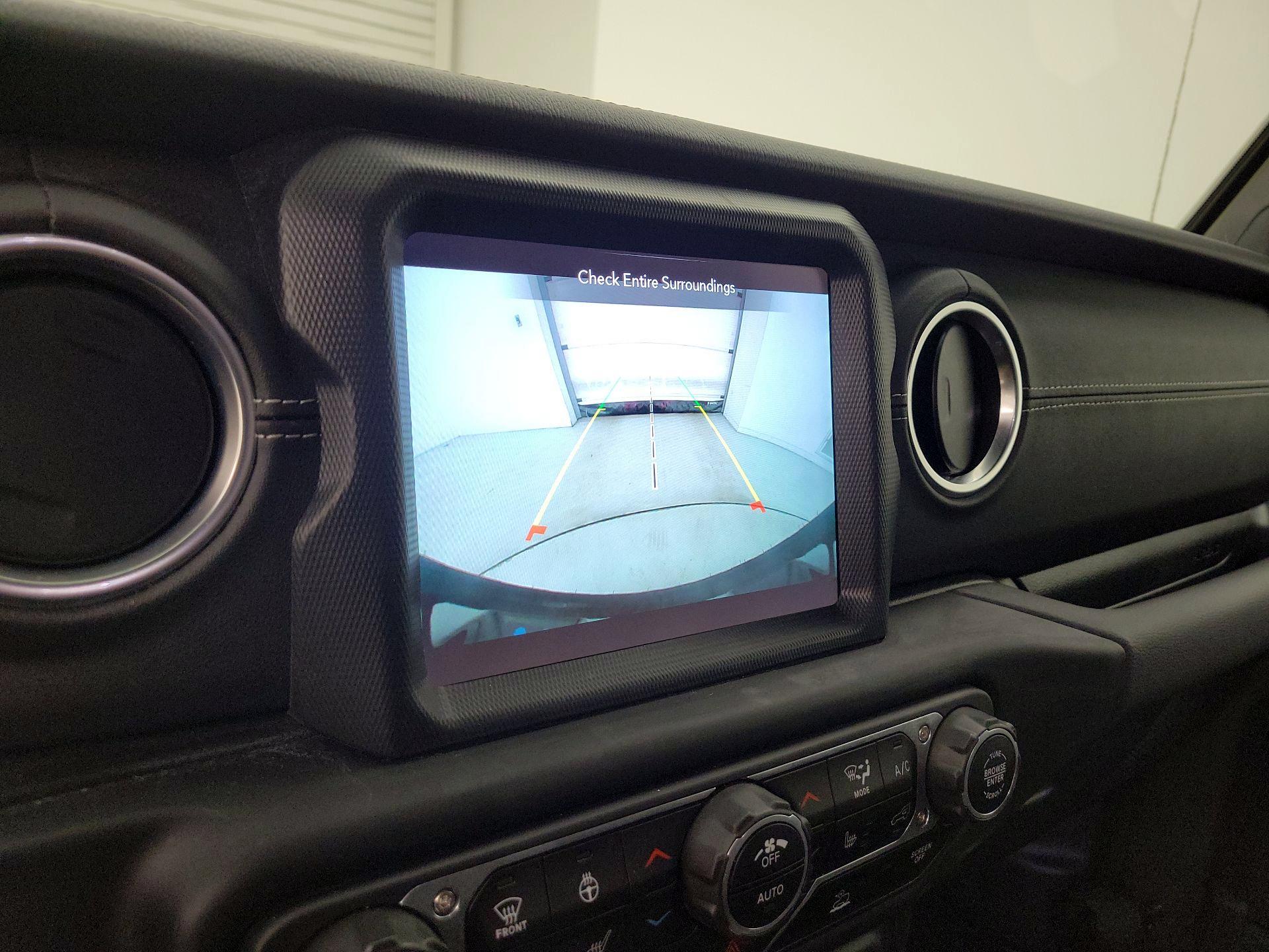 Thumbnail: 2025 Jeep Wrangler - 15